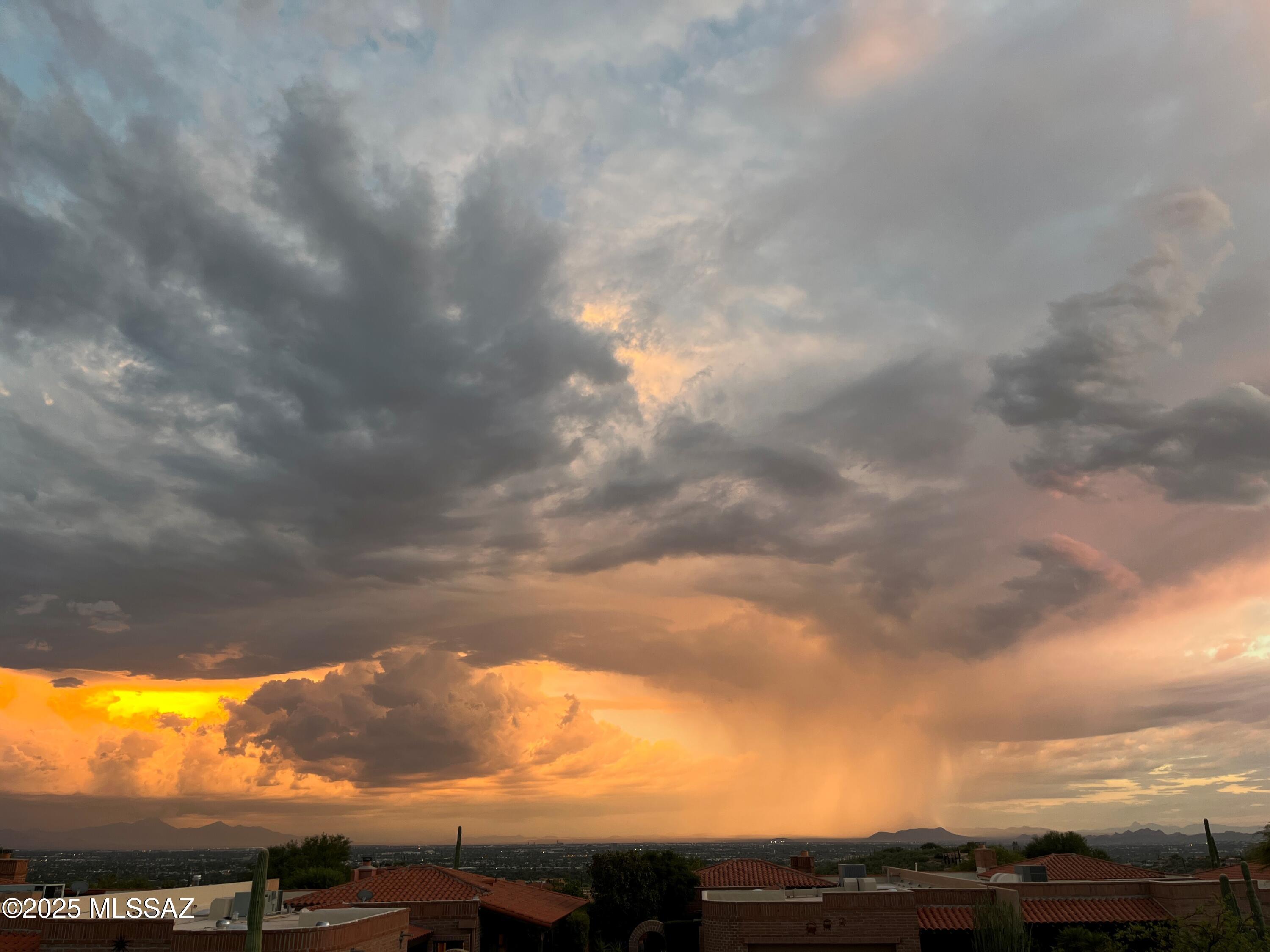 6800 E Pico Del Monte