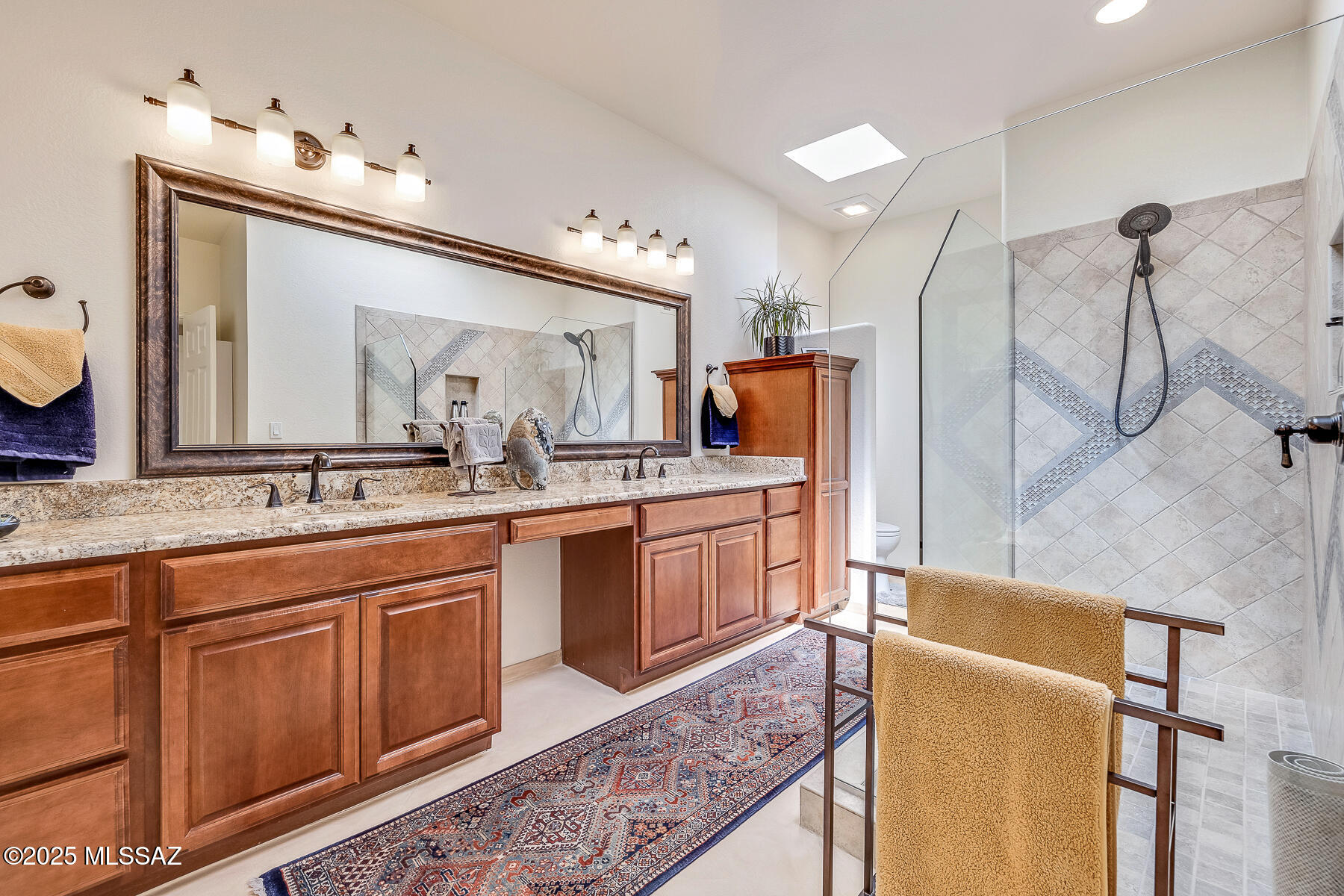 6800 E Pico Del Monte