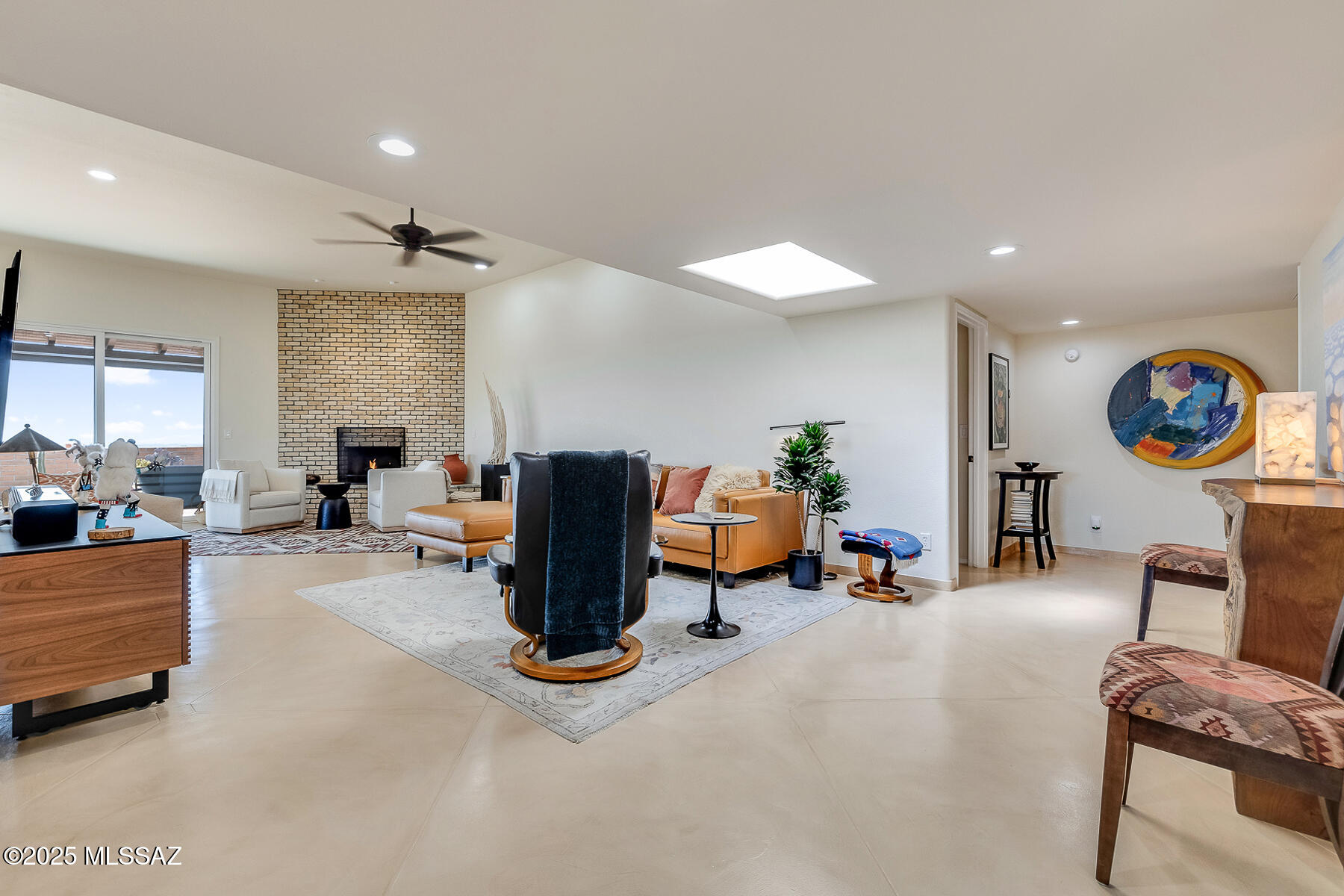 6800 E Pico Del Monte