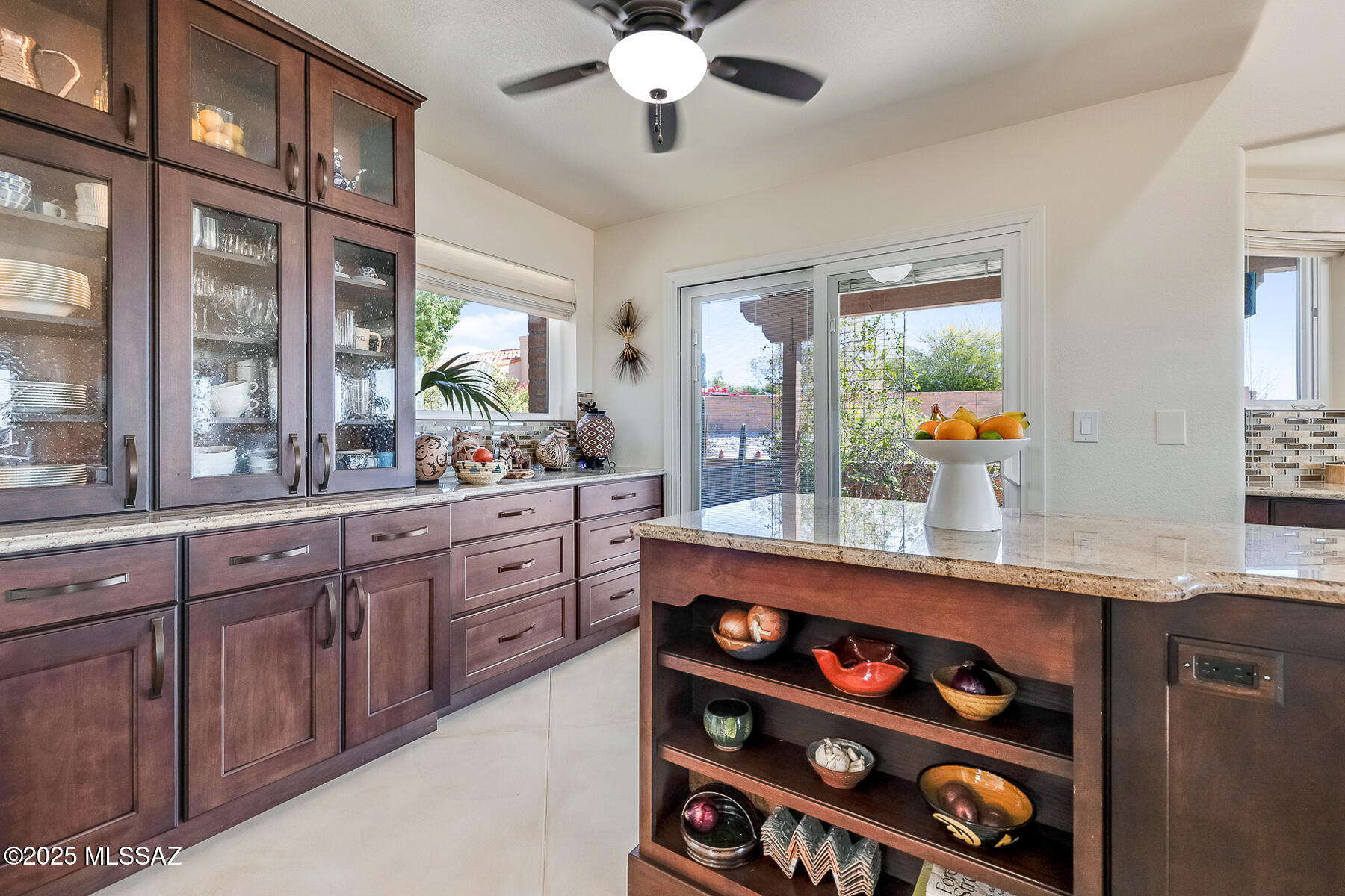 6800 E Pico Del Monte