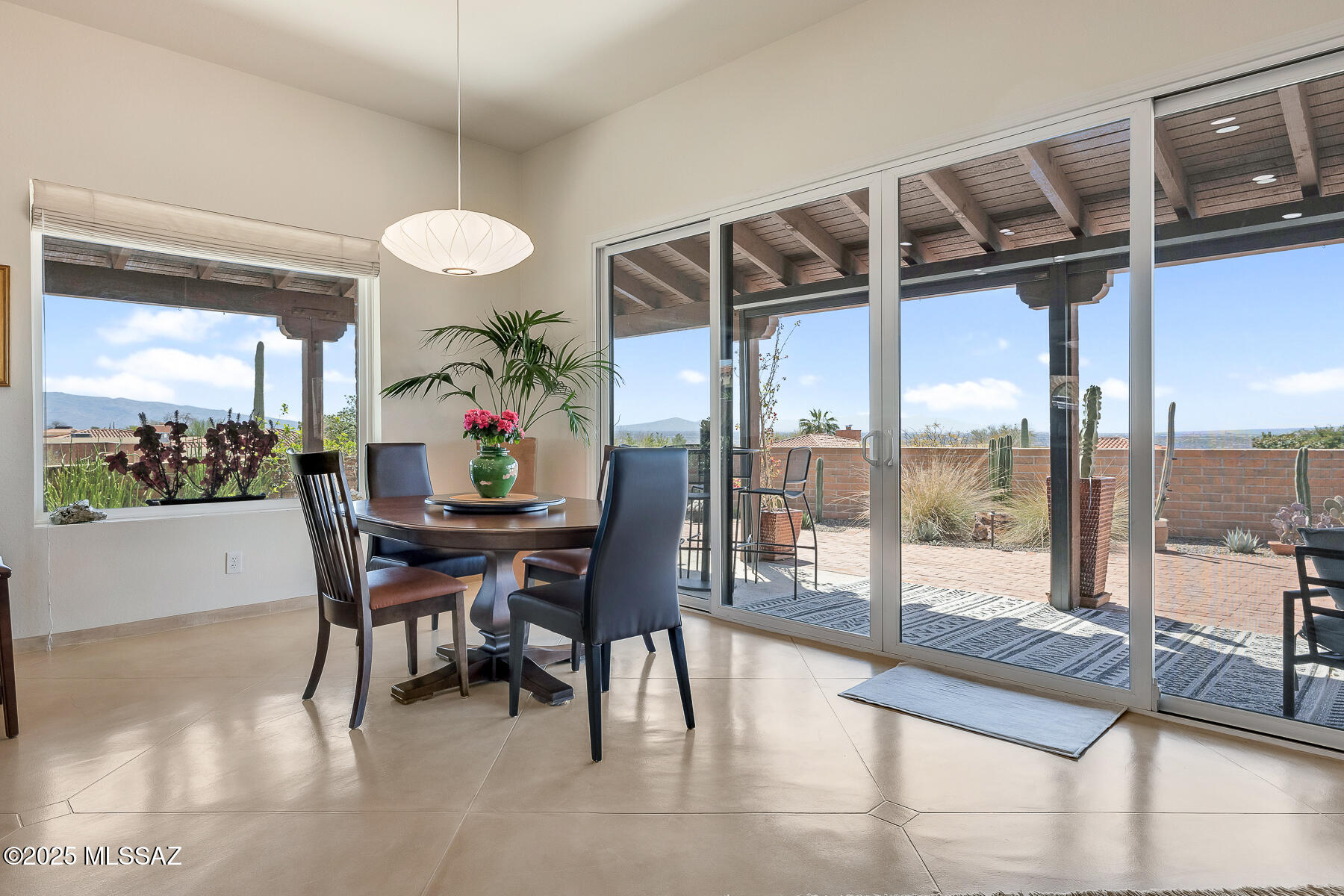 6800 E Pico Del Monte