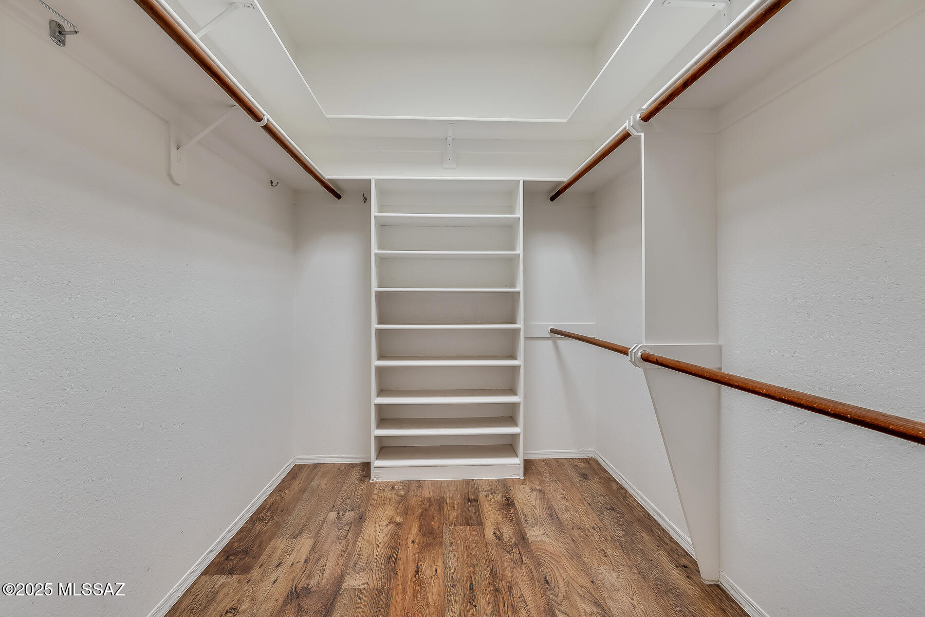 6648 E Valle Di Cadore