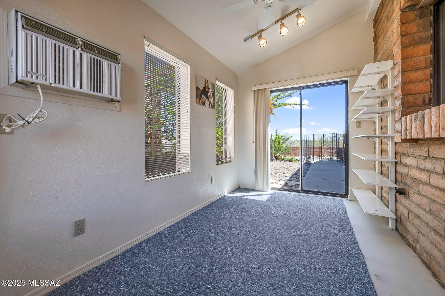 6648 E Valle Di Cadore