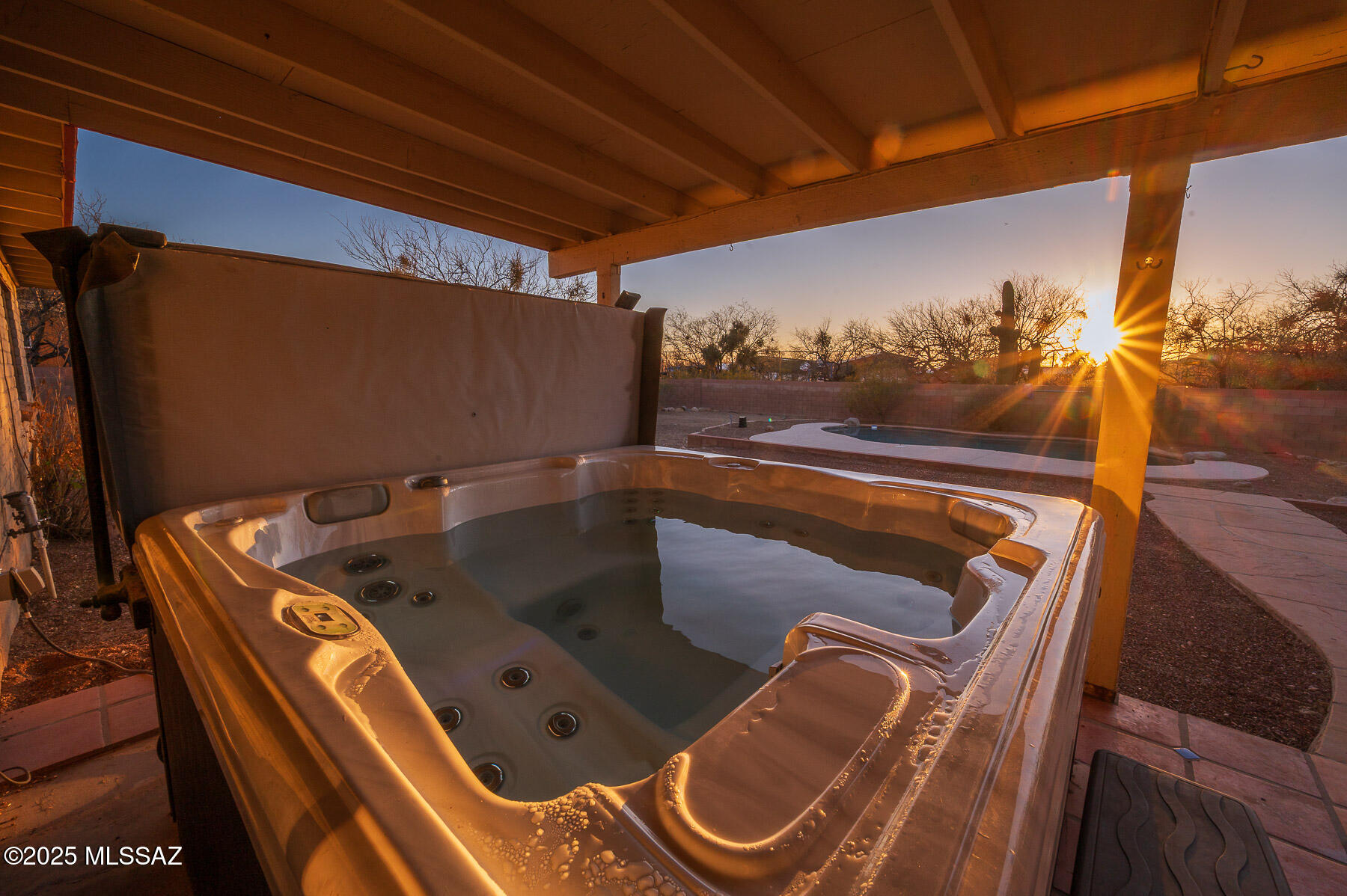 3801 N Tres Lomas Drive