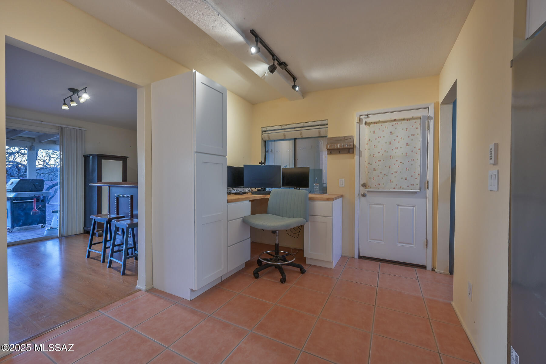 3801 N Tres Lomas Drive