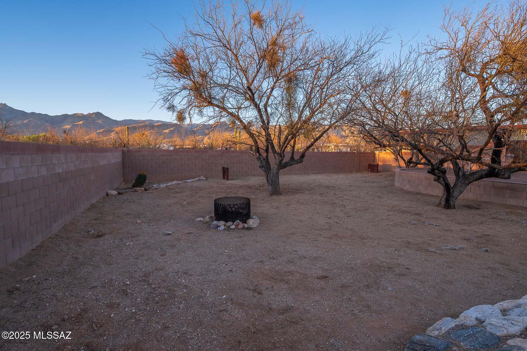 3801 N Tres Lomas Drive