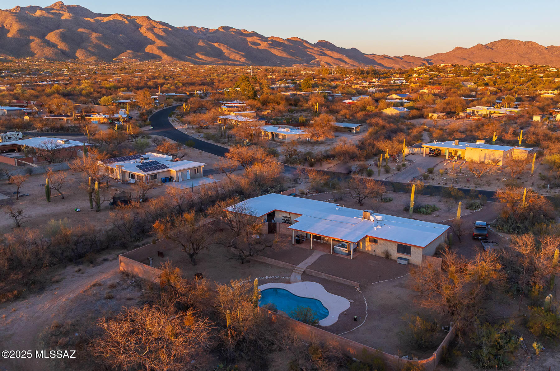 3801 N Tres Lomas Drive