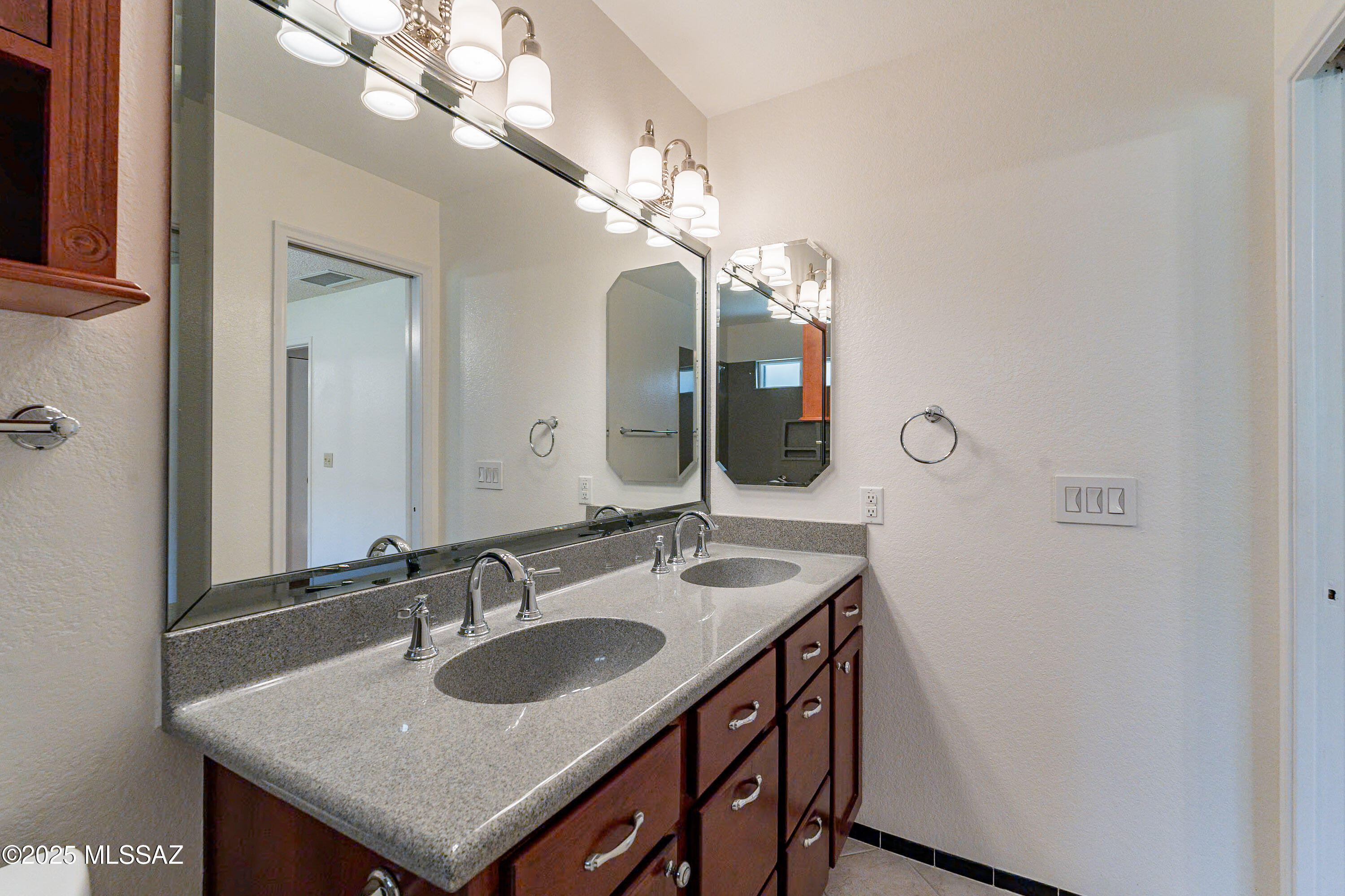 10250 E Juniper Basin Lane