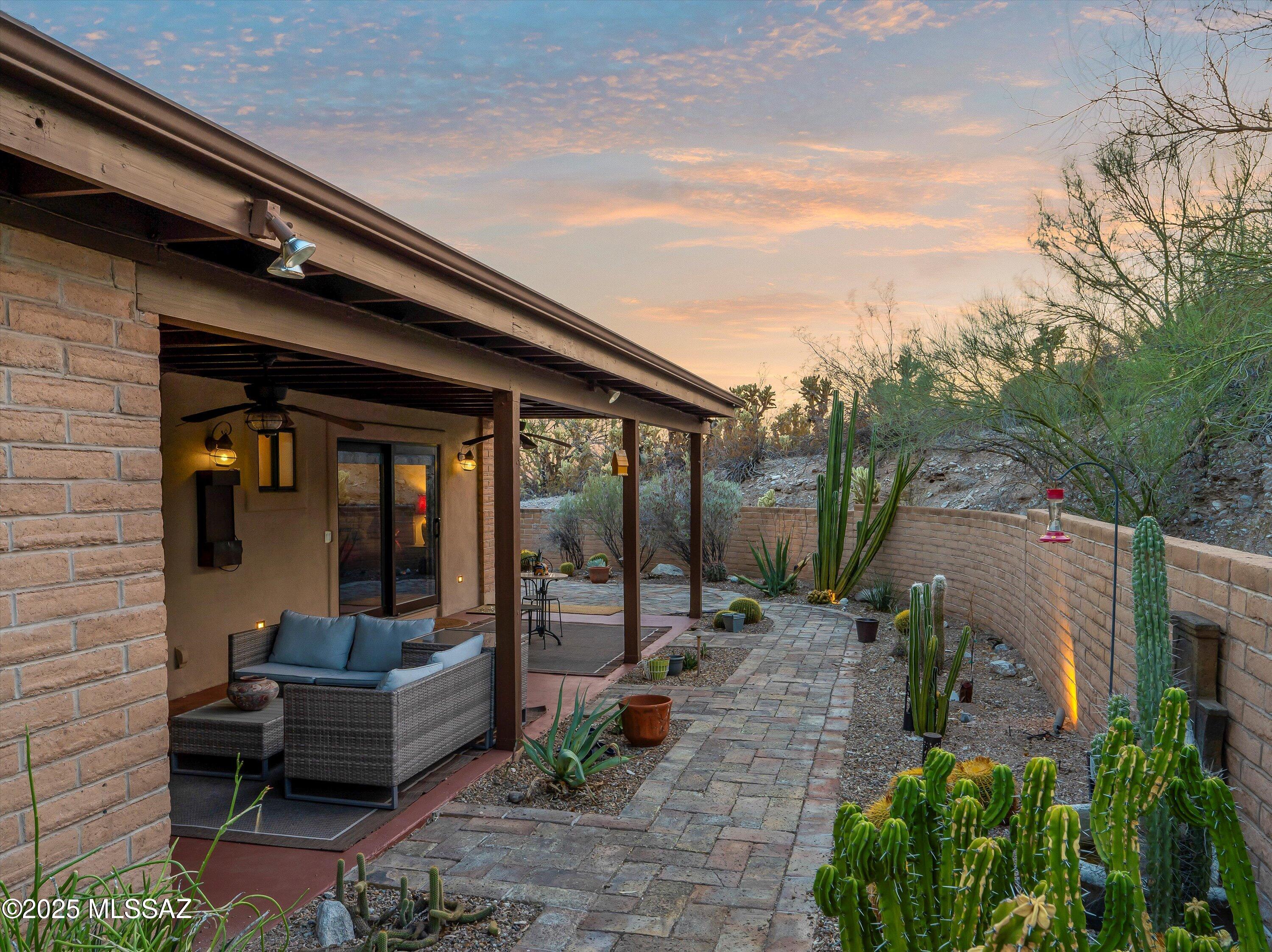 4601 N Paseo Tubutama