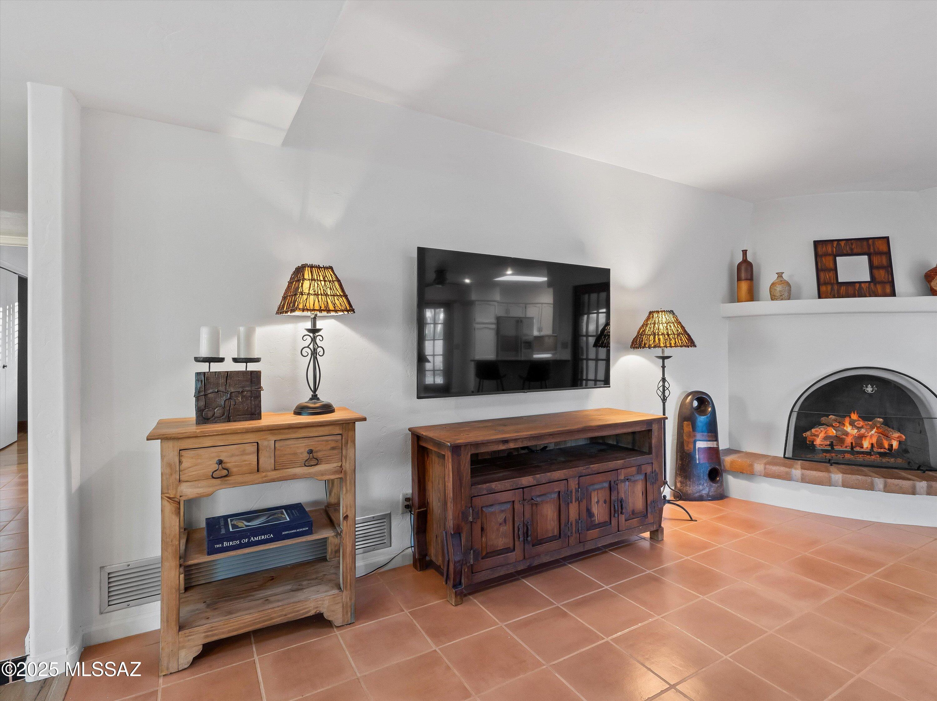 4601 N Paseo Tubutama