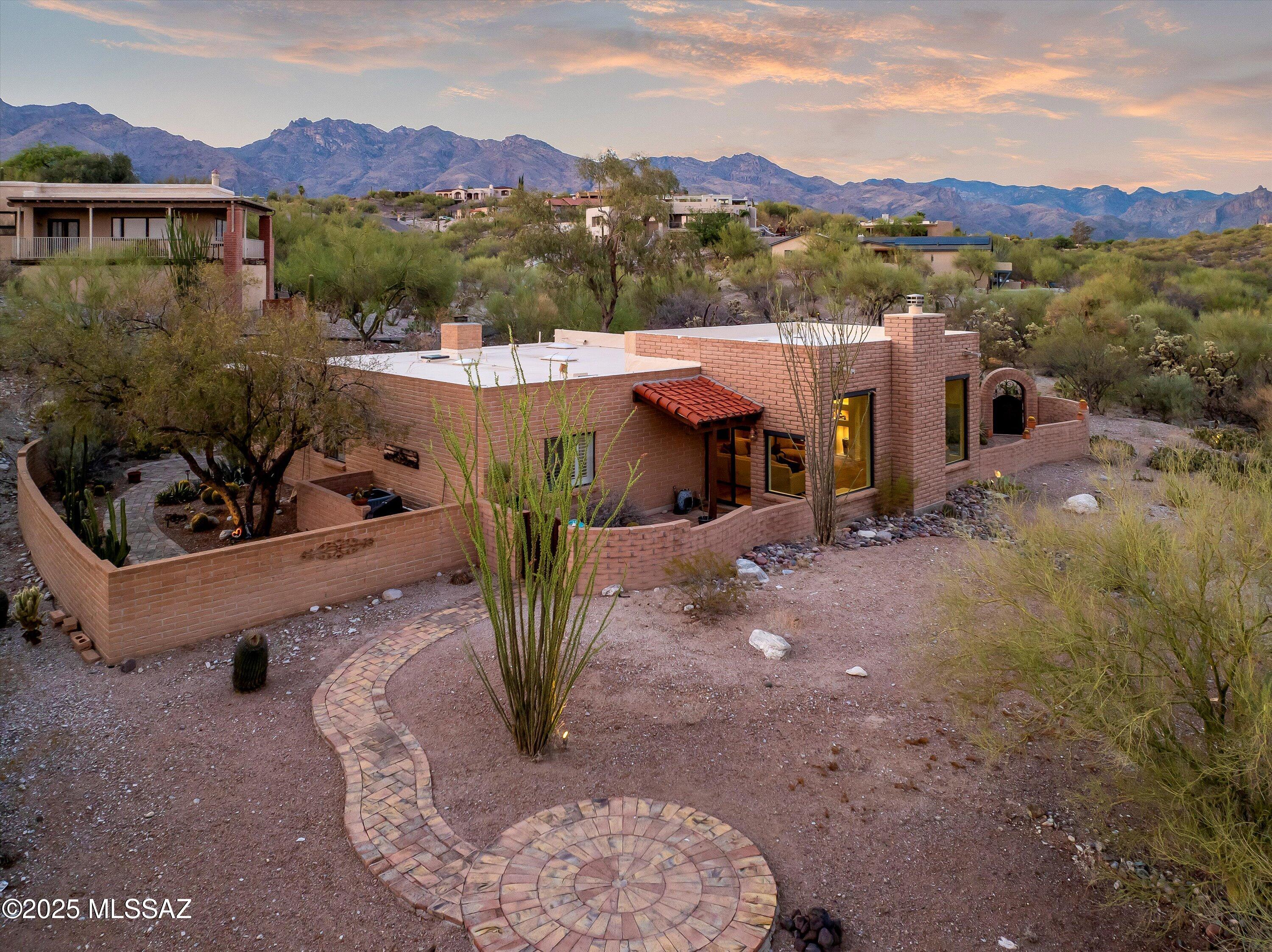 4601 N Paseo Tubutama