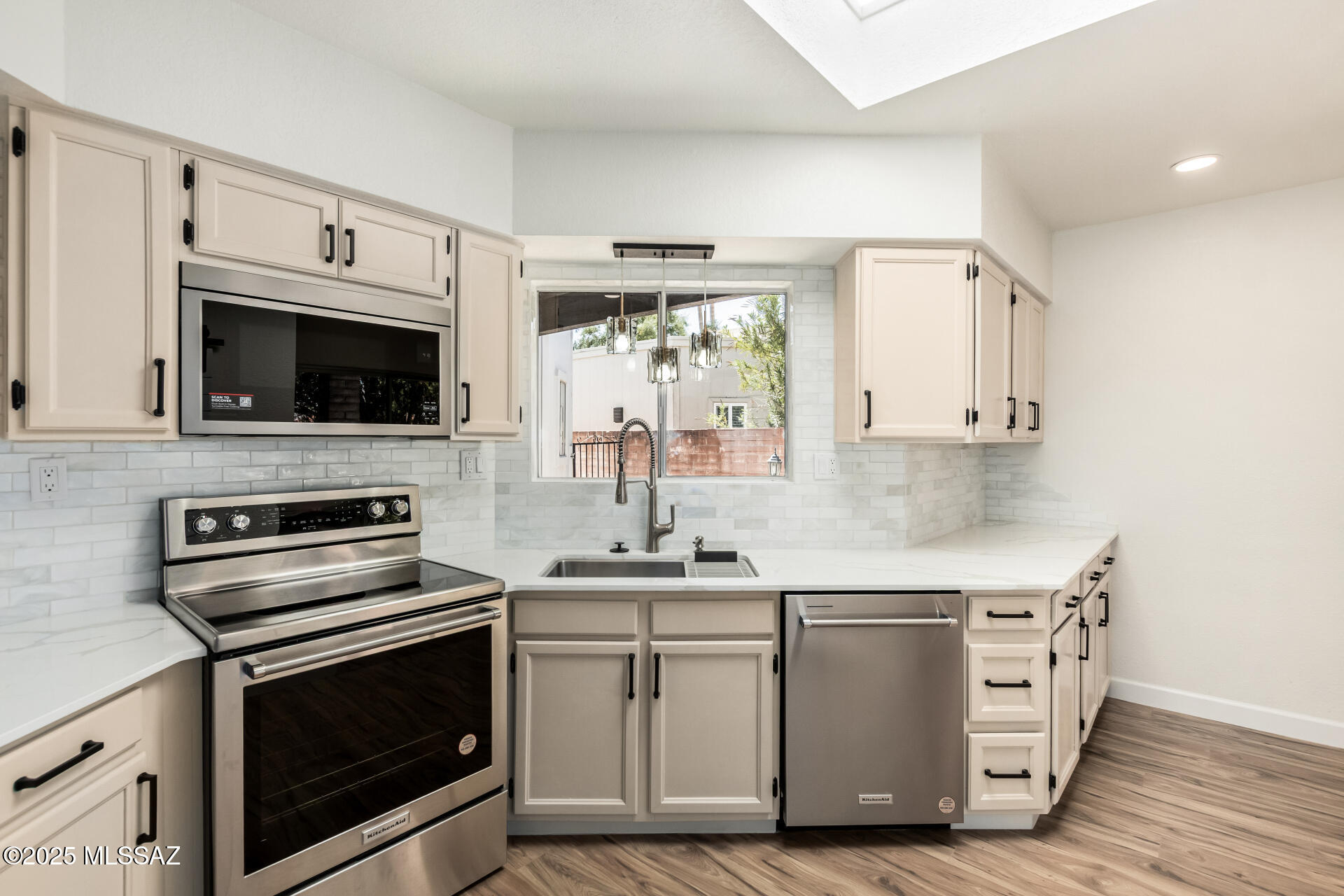 7562 E Camino De Querabi