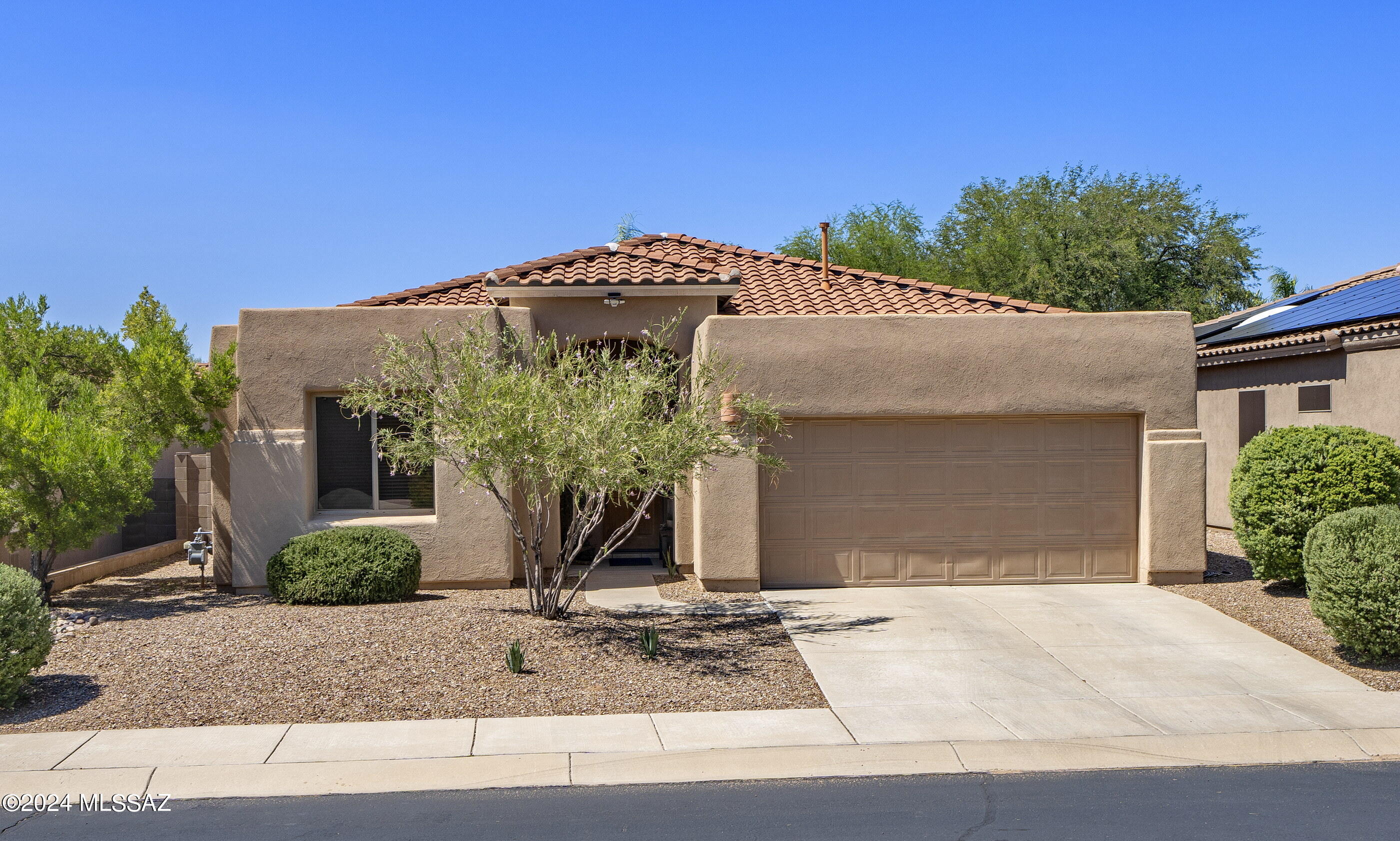 8479 N Sunny Rock Ridge Drive