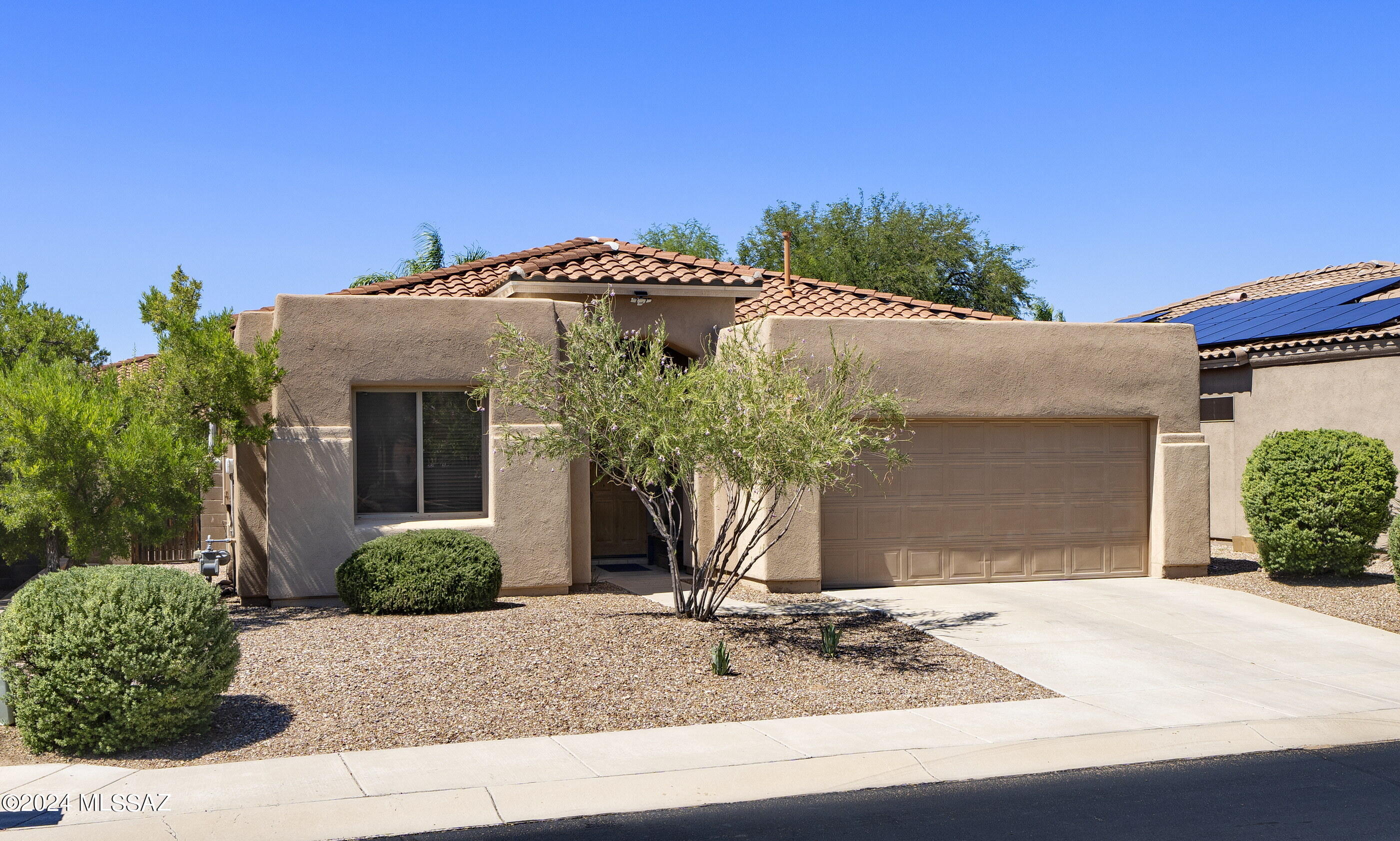 8479 N Sunny Rock Ridge Drive