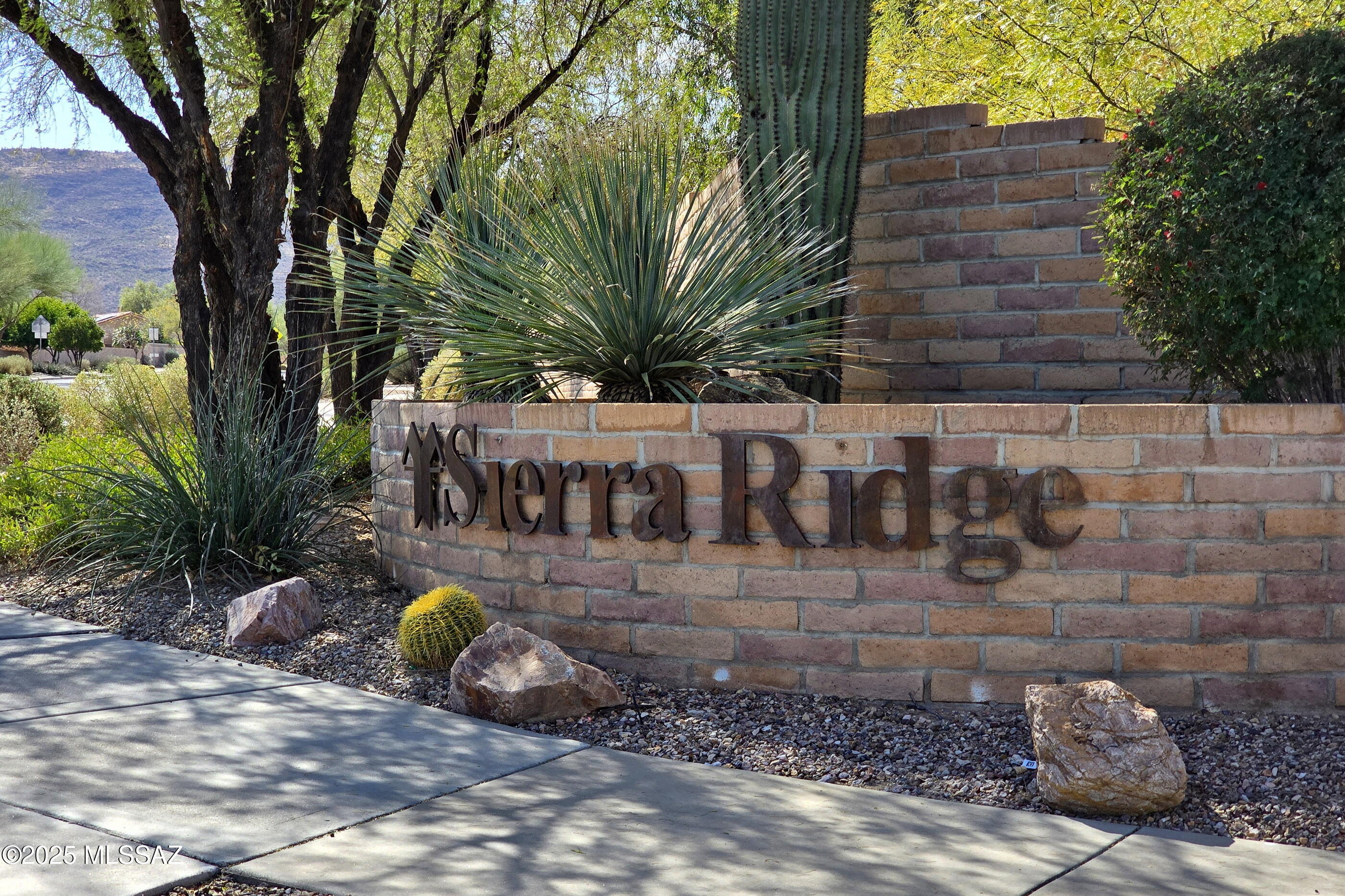 8479 N Sunny Rock Ridge Drive