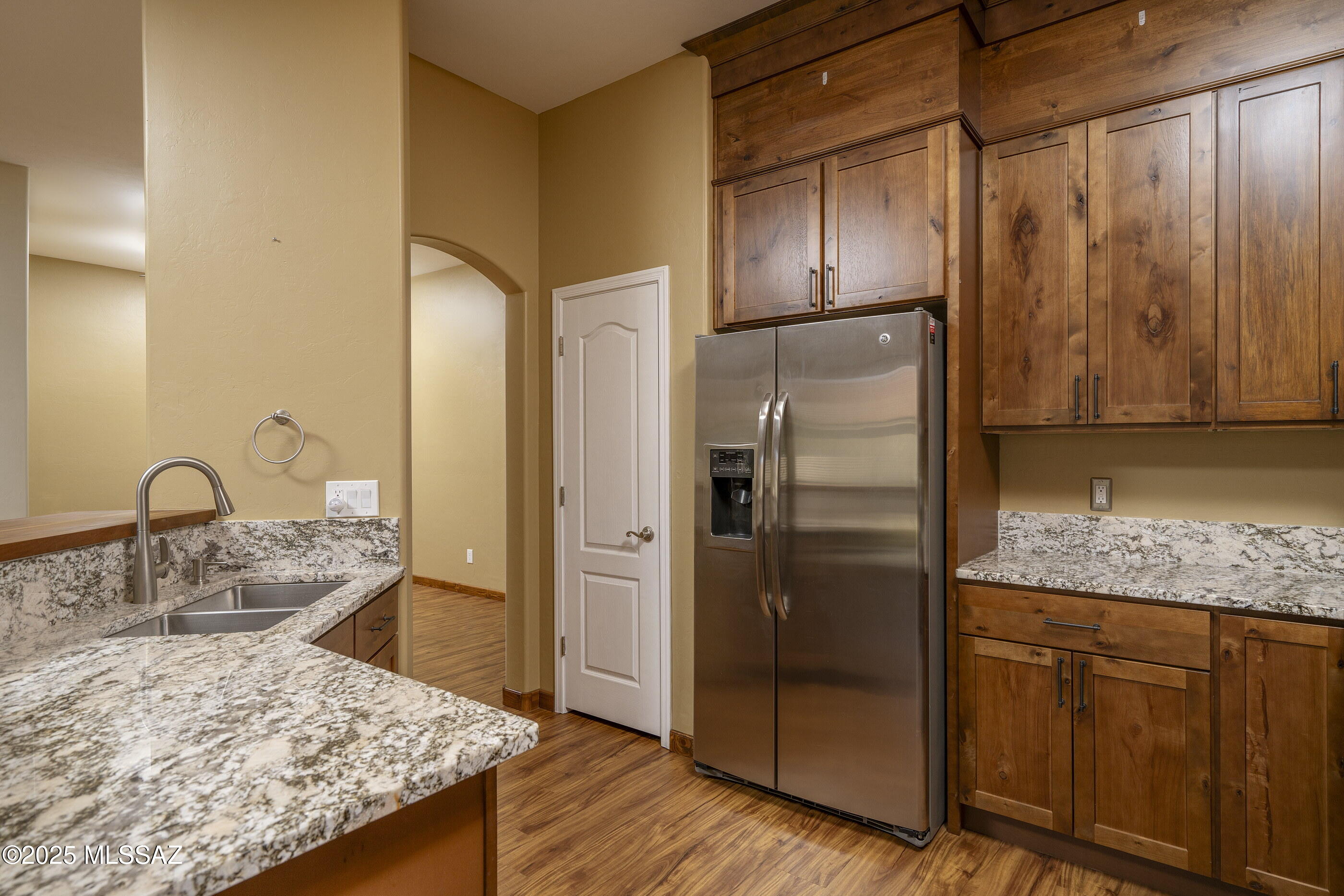 8479 N Sunny Rock Ridge Drive