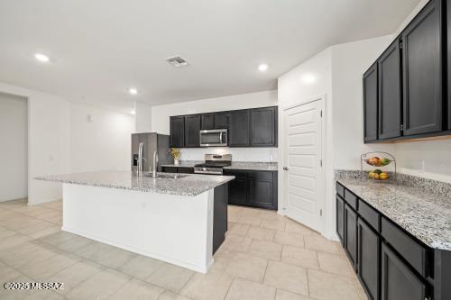9216 W Trotting Wolf Trail