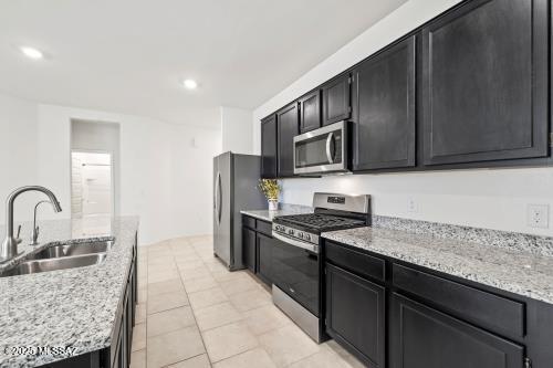 9216 W Trotting Wolf Trail