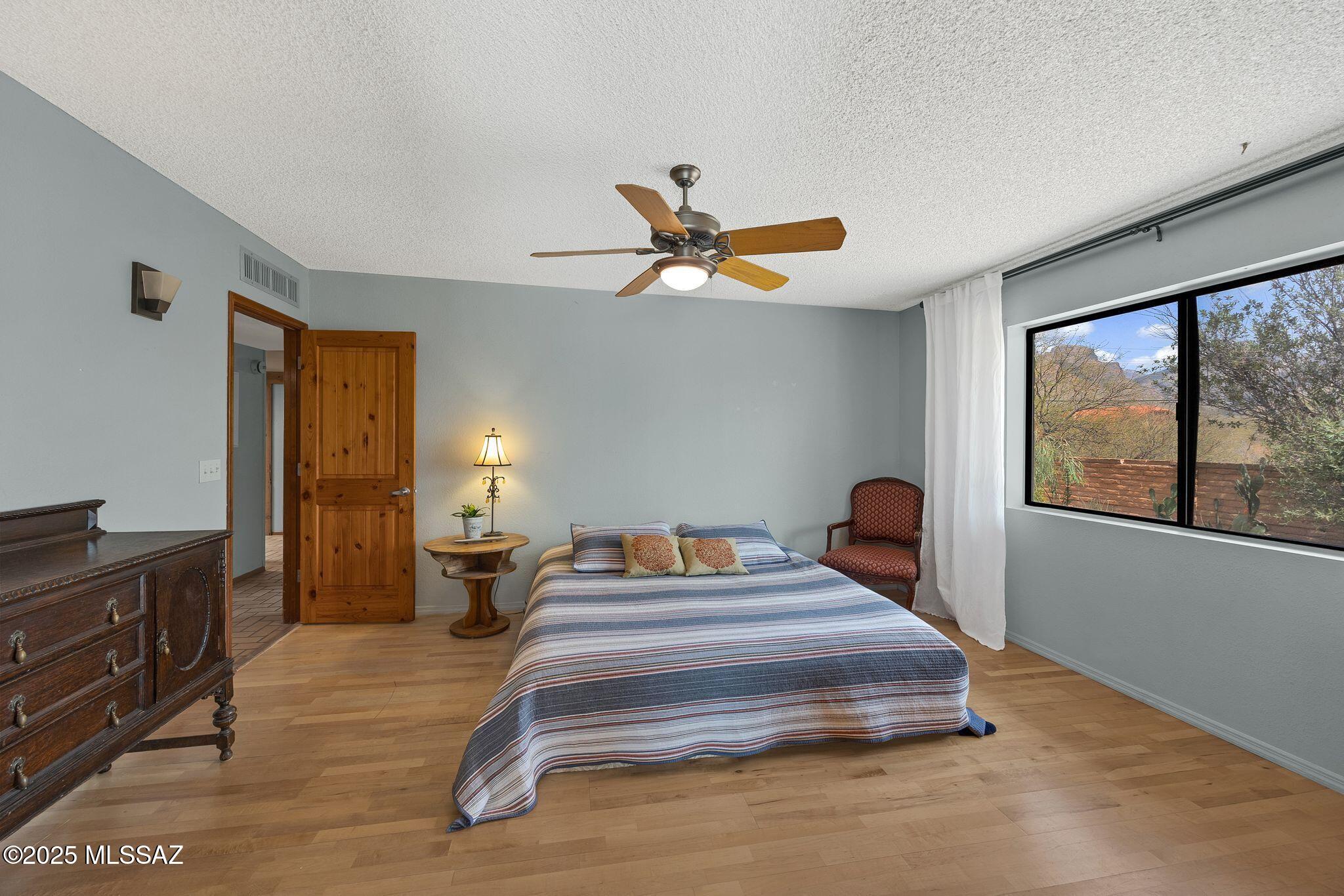 8201 E Big Horn Trail