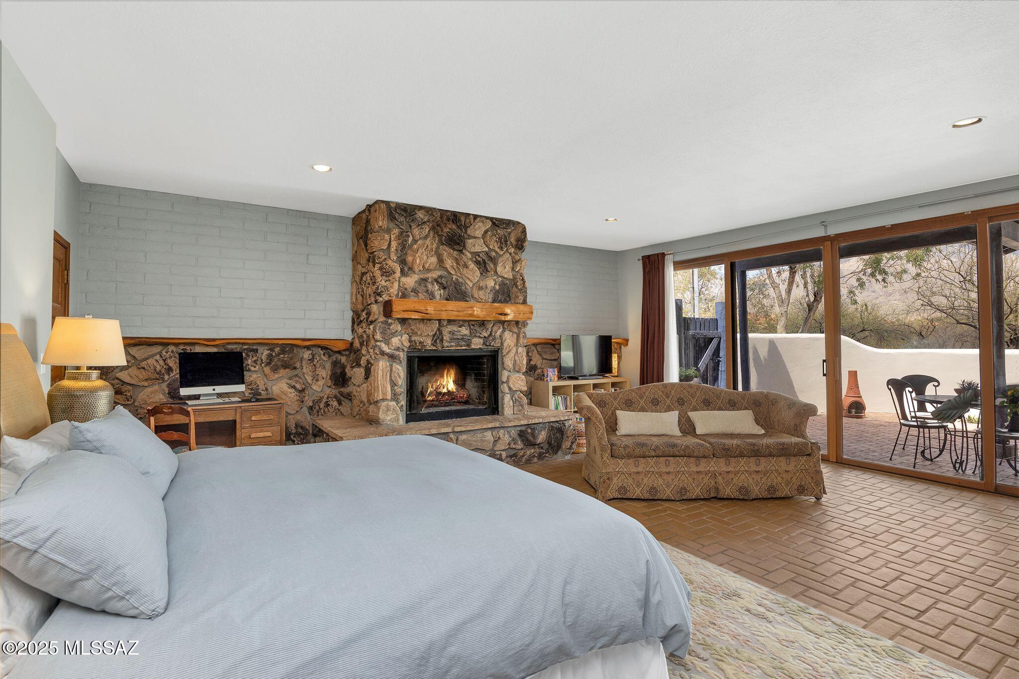 8201 E Big Horn Trail