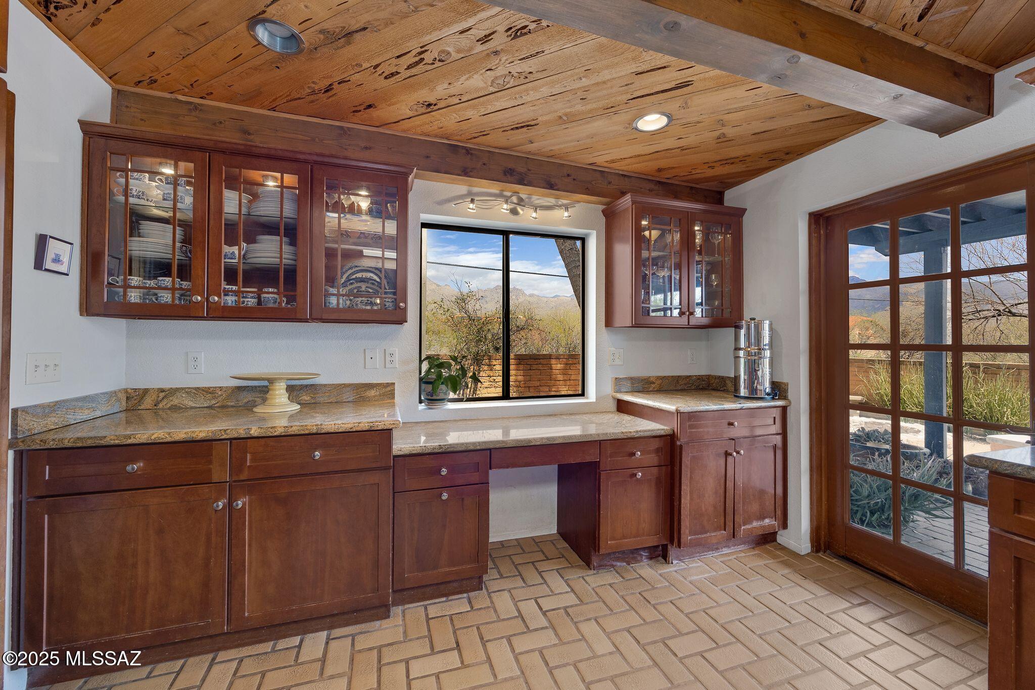 8201 E Big Horn Trail