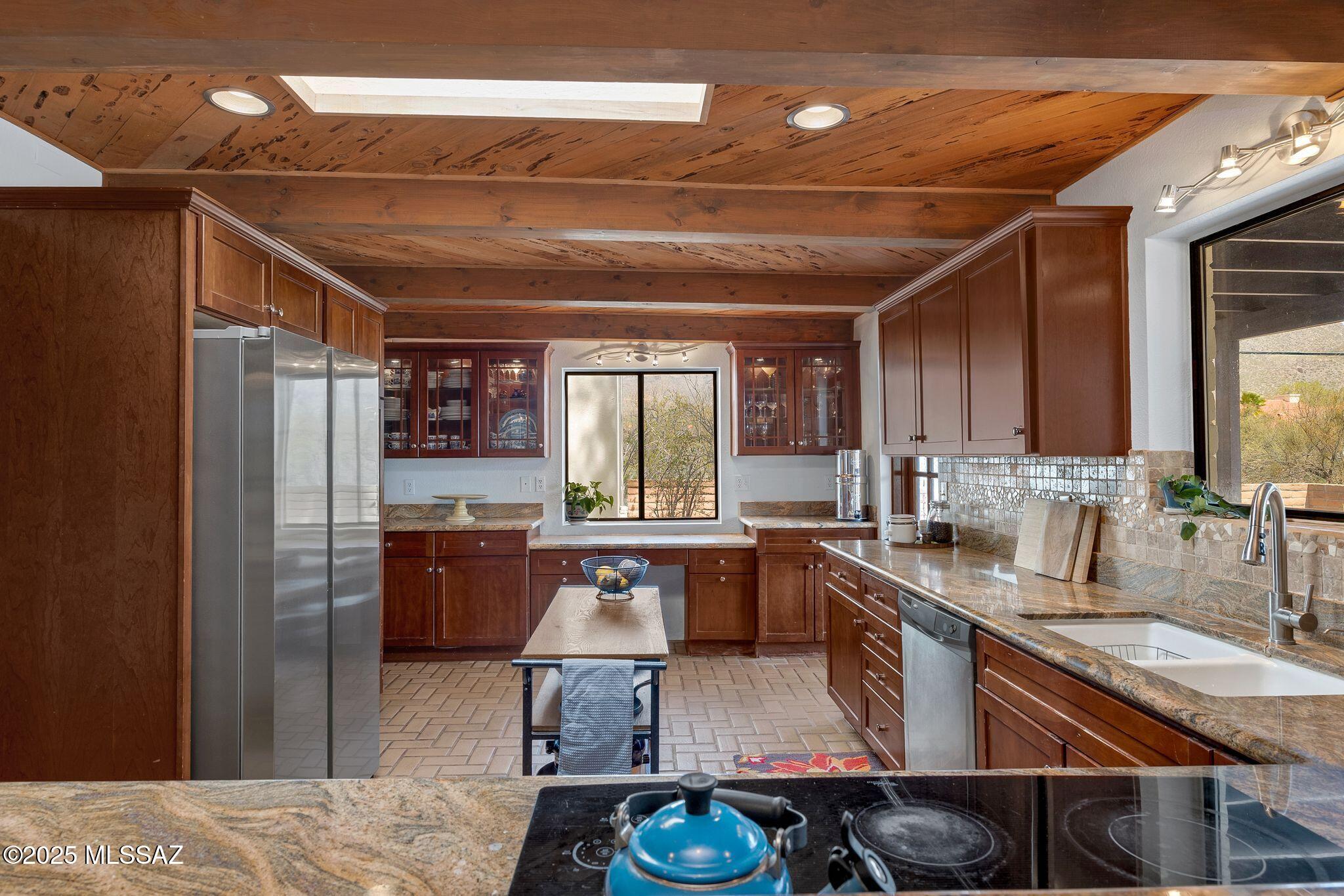 8201 E Big Horn Trail