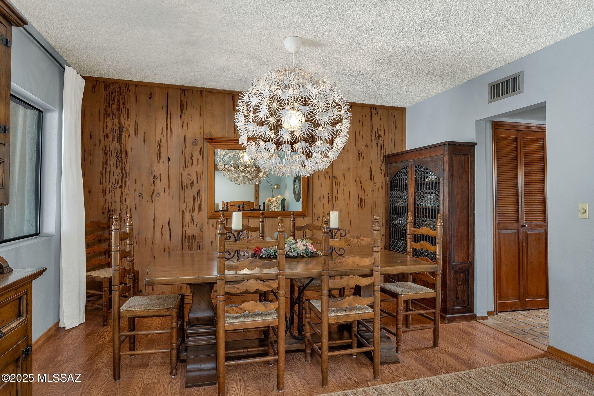 8201 E Big Horn Trail