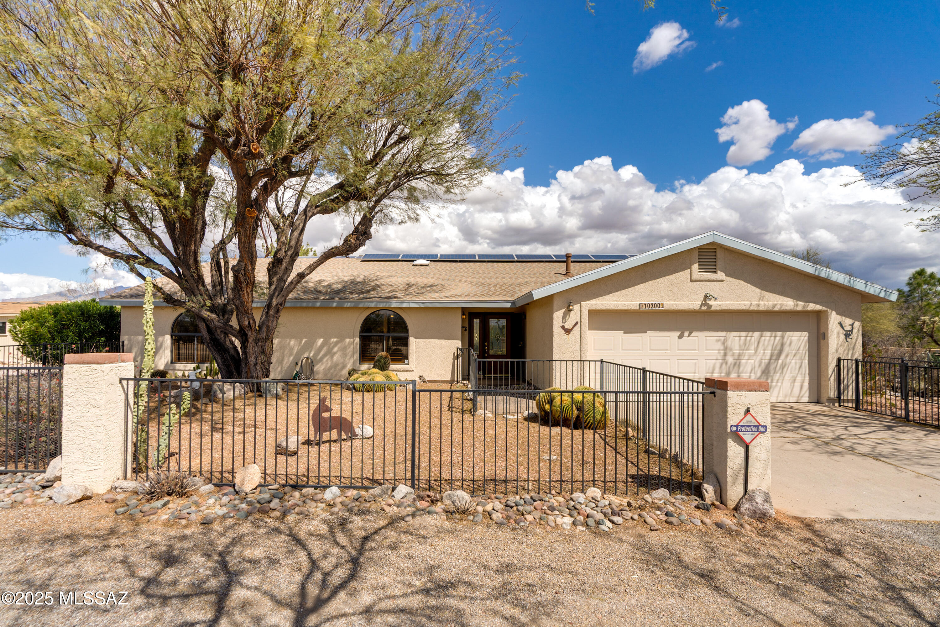 10200 E Hawk Hill Lane