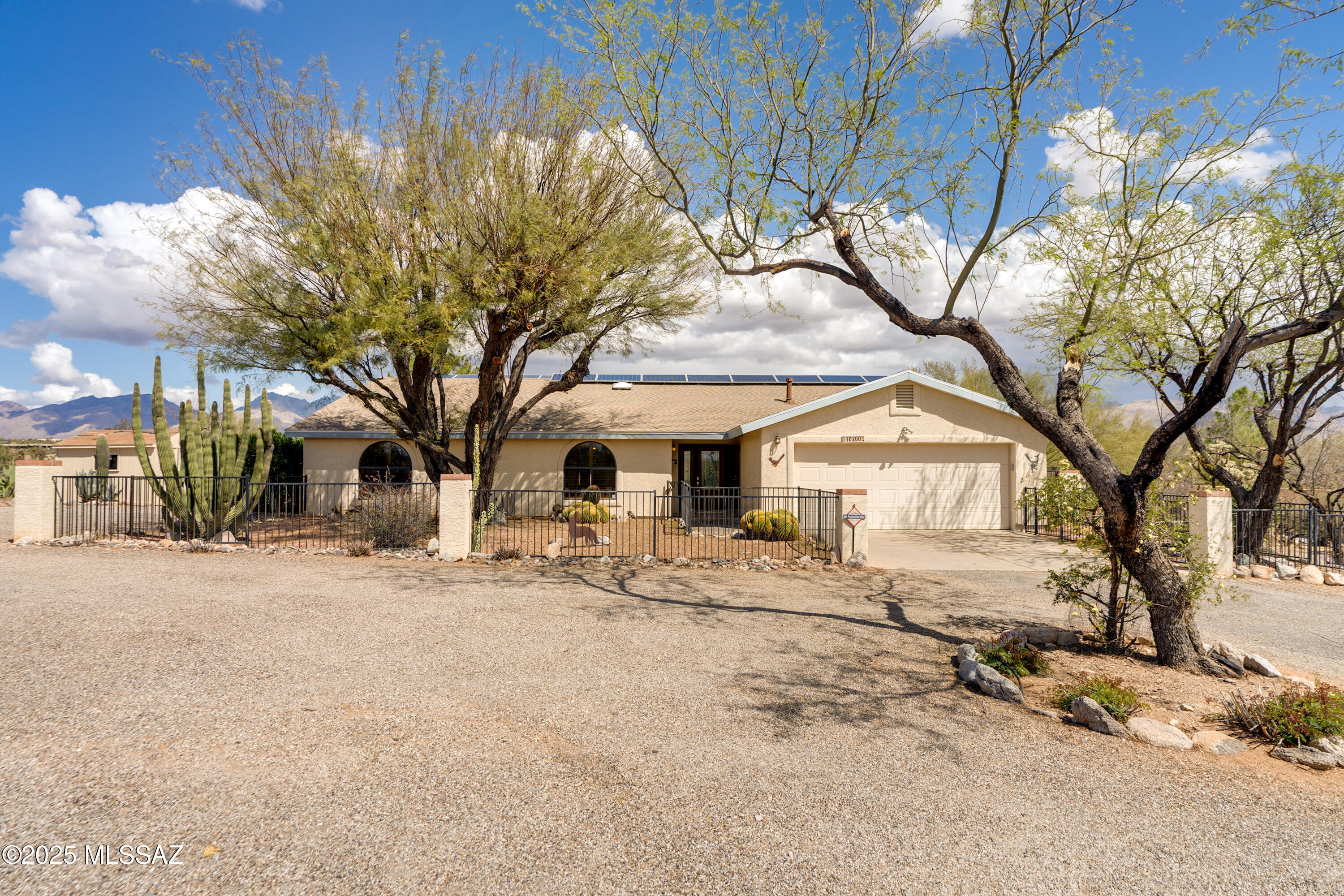 10200 E Hawk Hill Lane