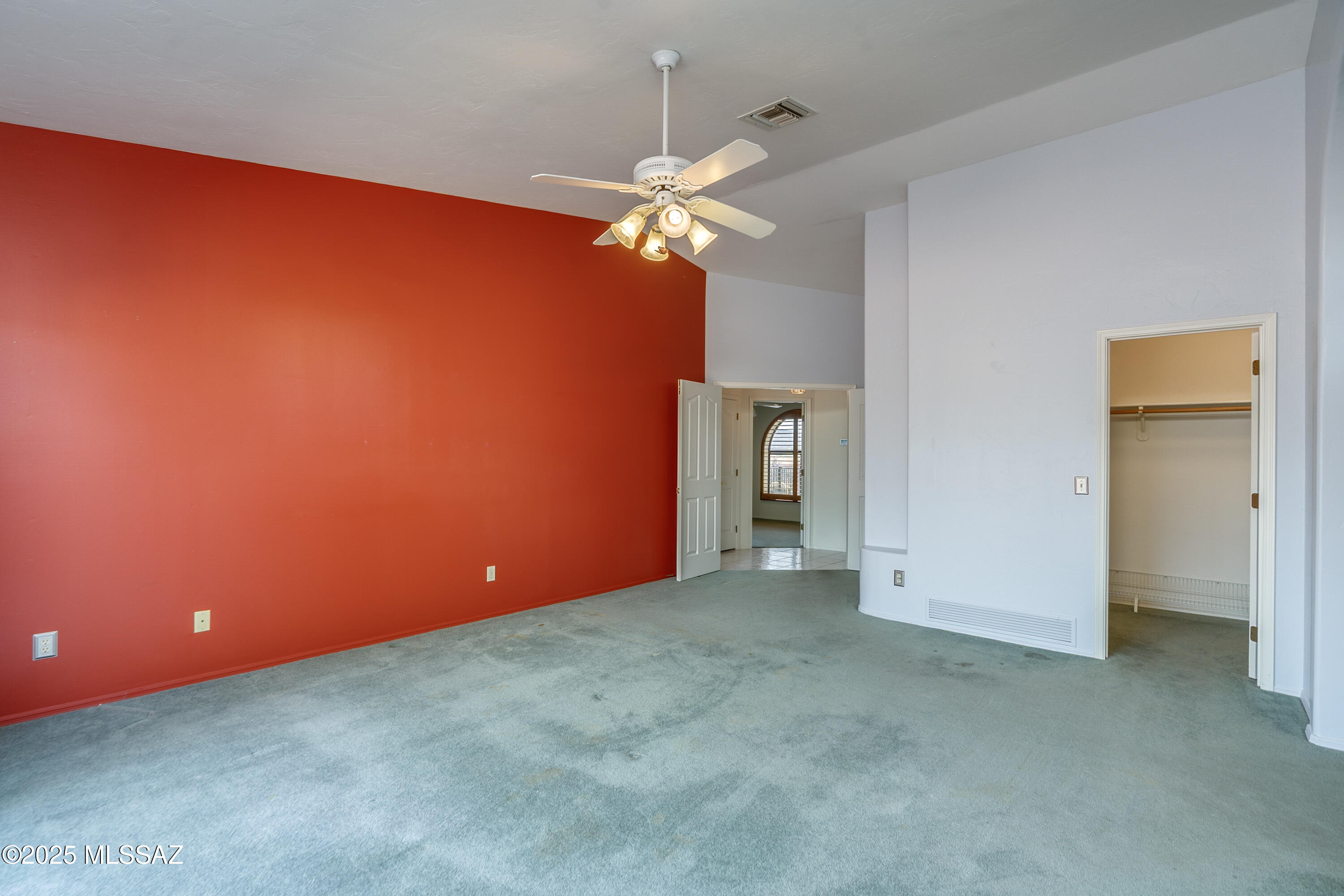 10200 E Hawk Hill Lane