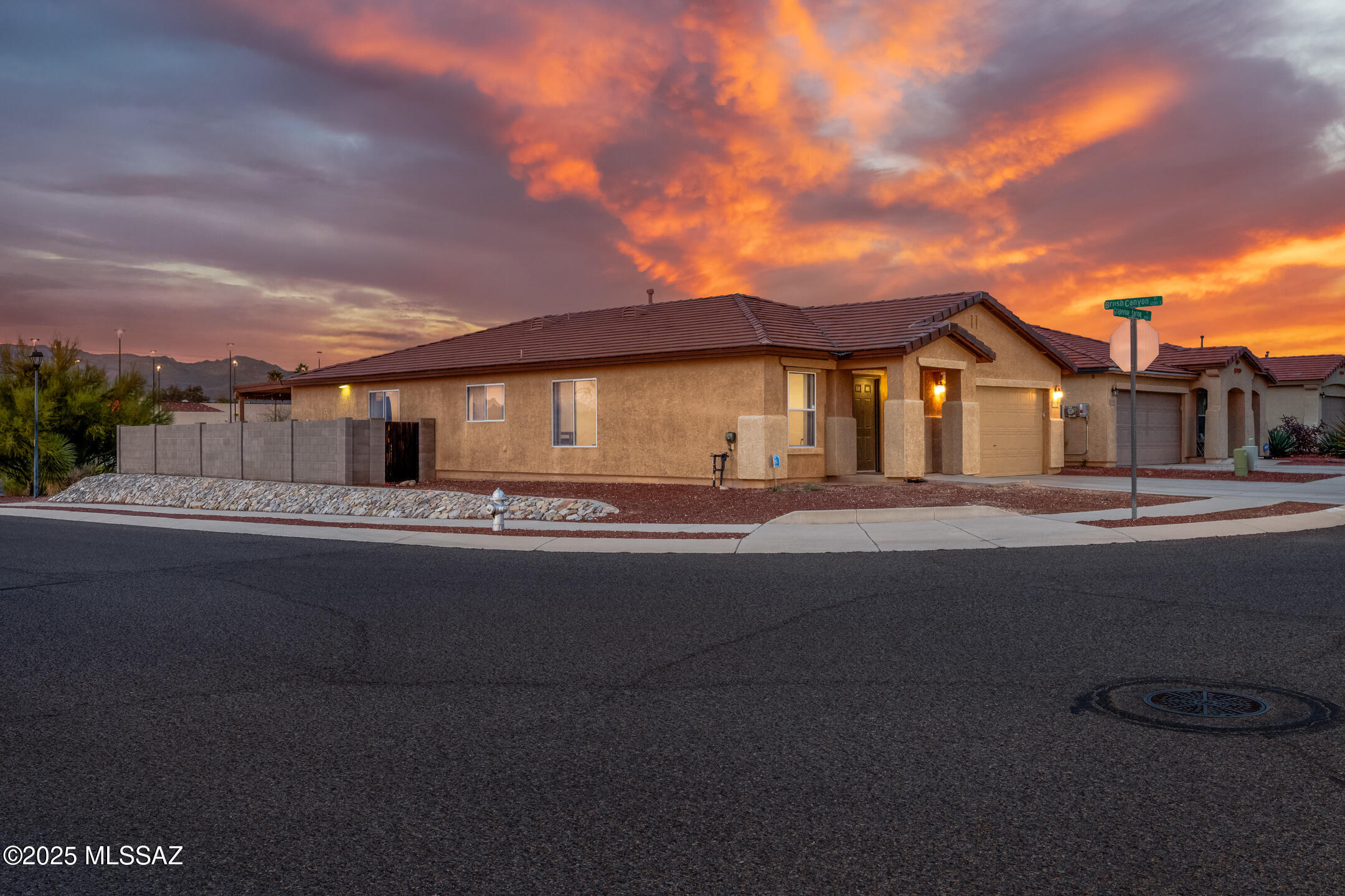 9379 E Grapevine Spring Place