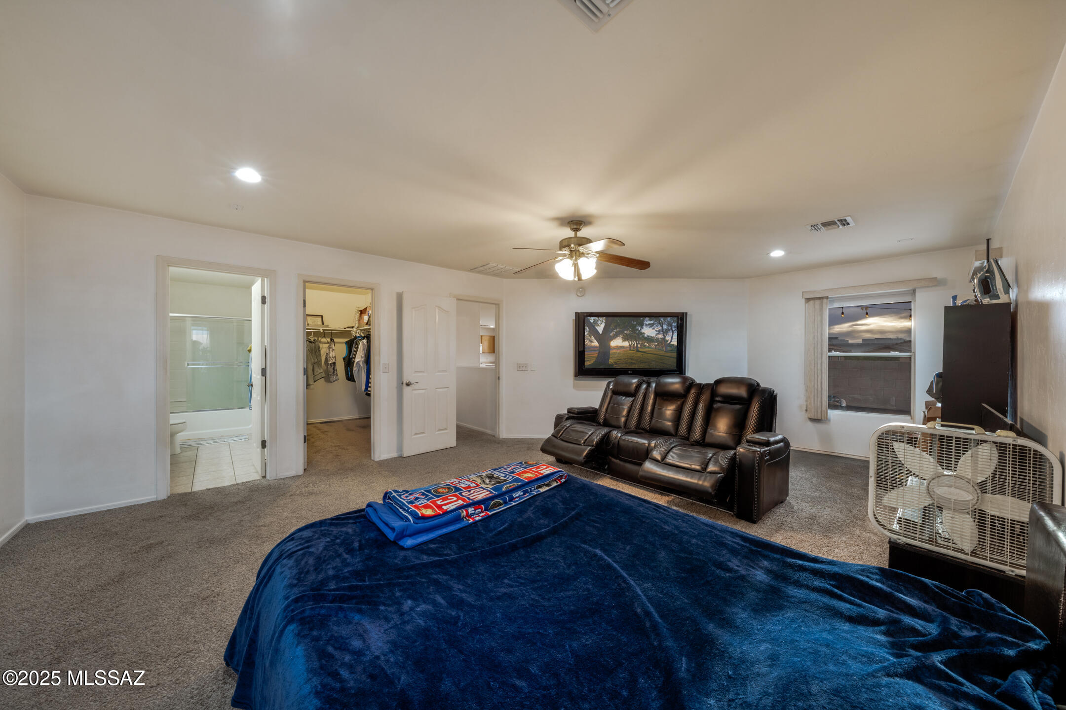 9379 E Grapevine Spring Place