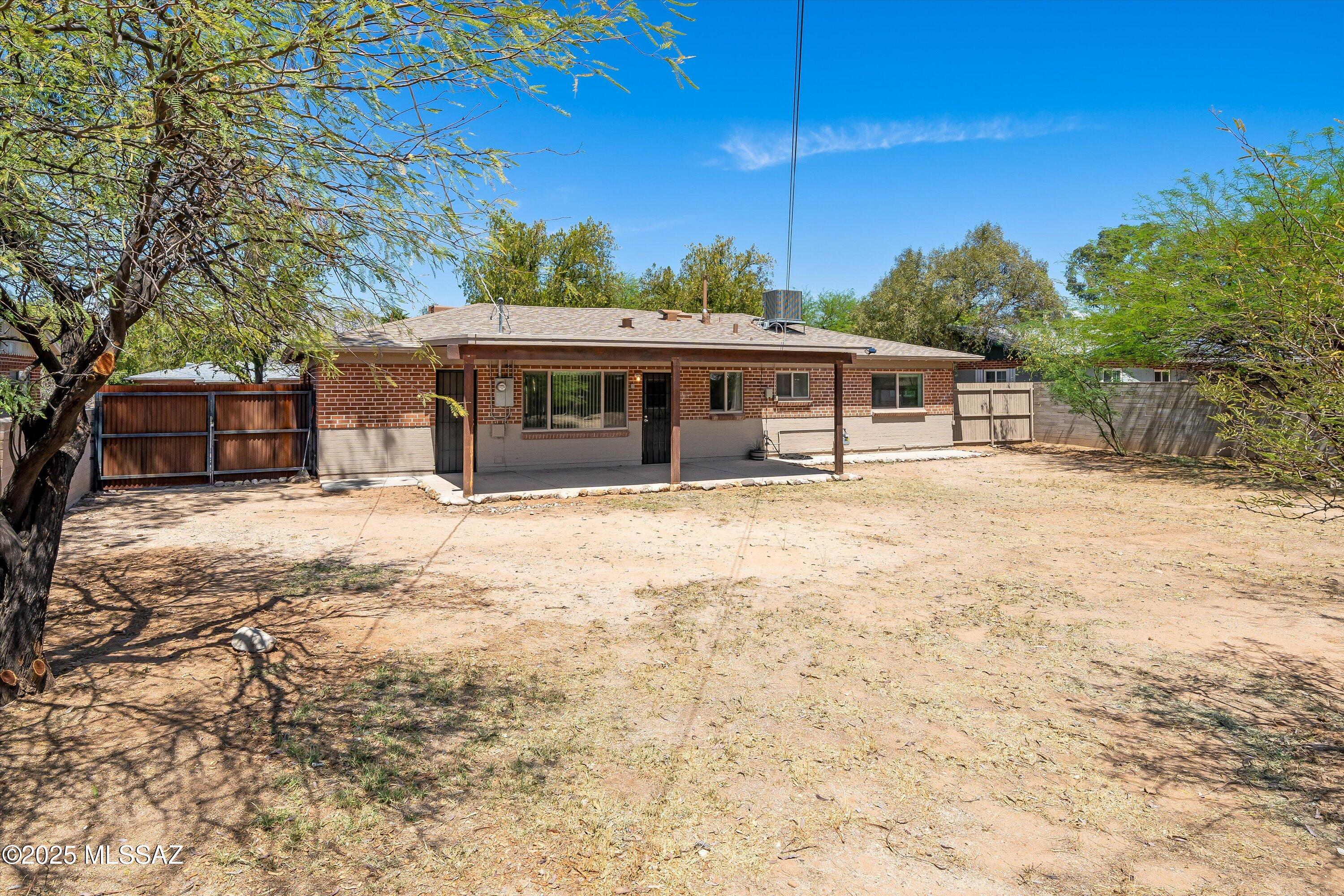 4814 E Bellevue Street