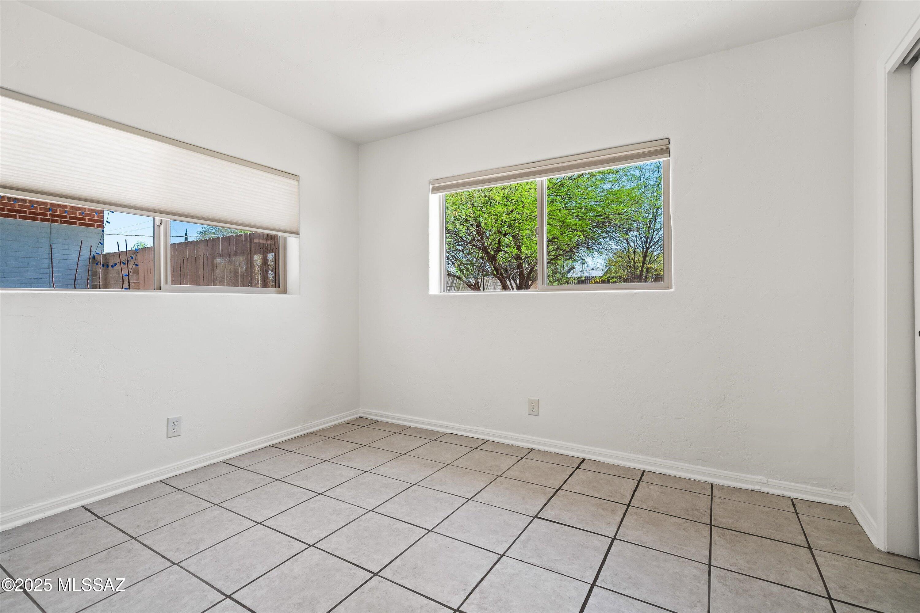 4814 E Bellevue Street