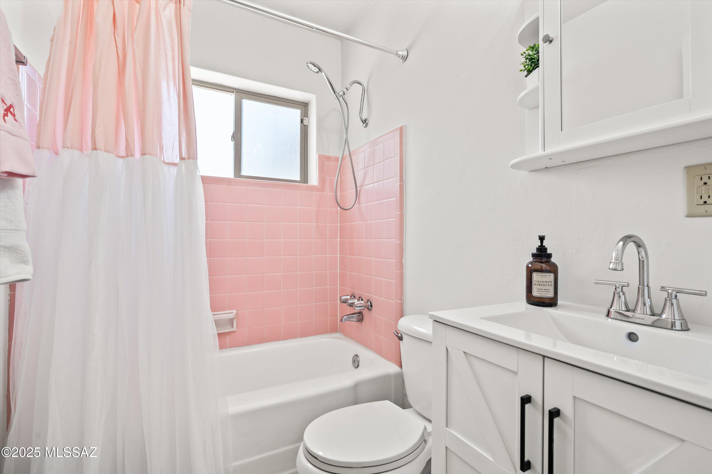 4814 E Bellevue Street