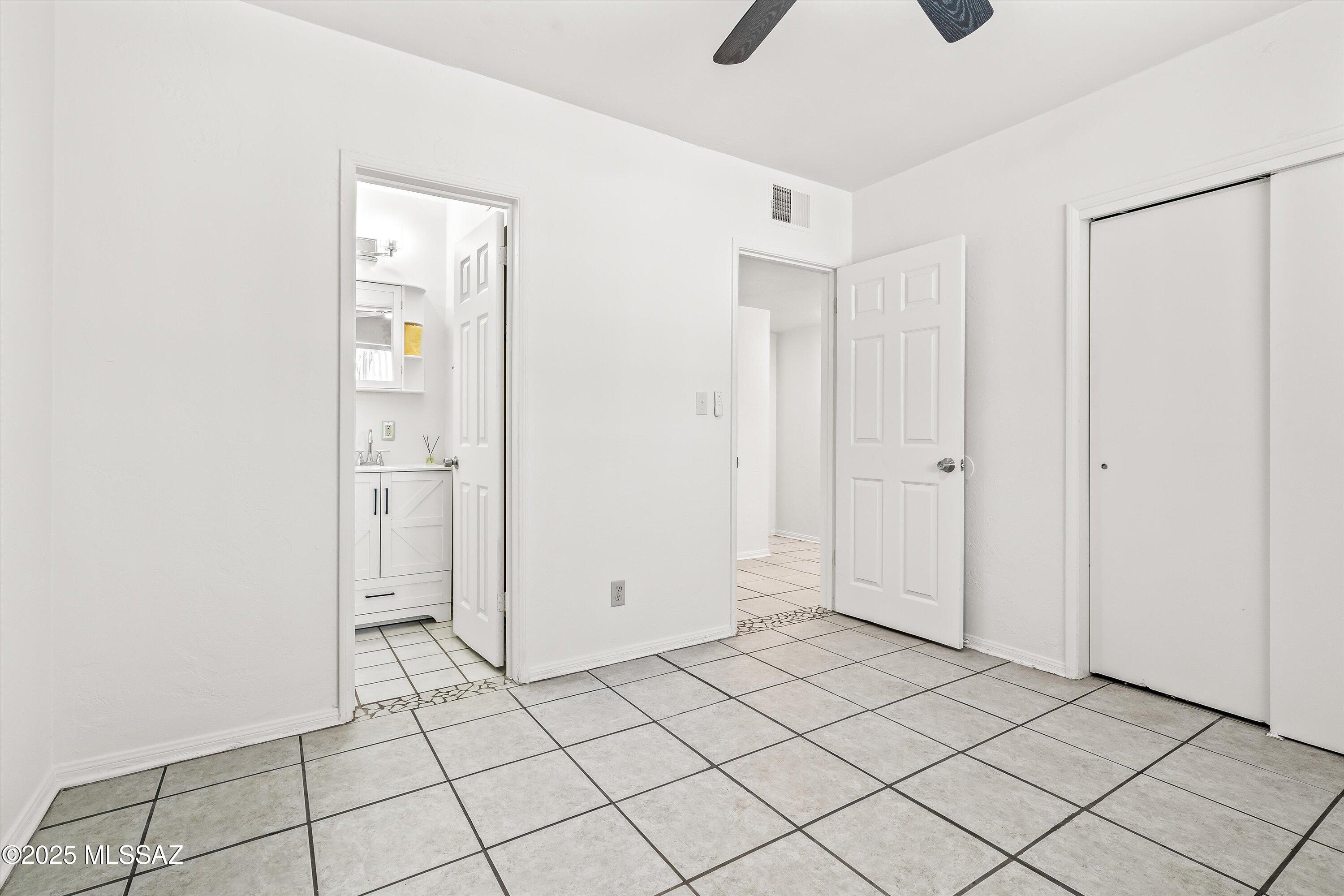 4814 E Bellevue Street