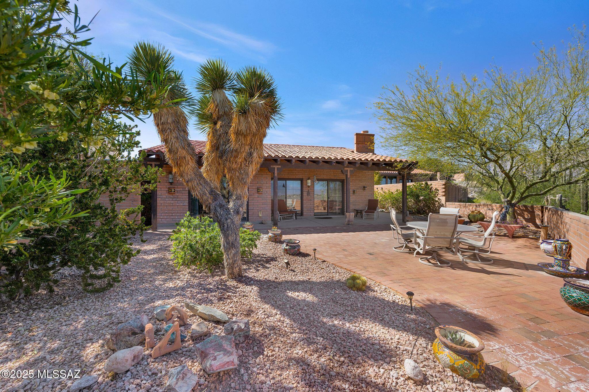 4460 N Trocha Alegre