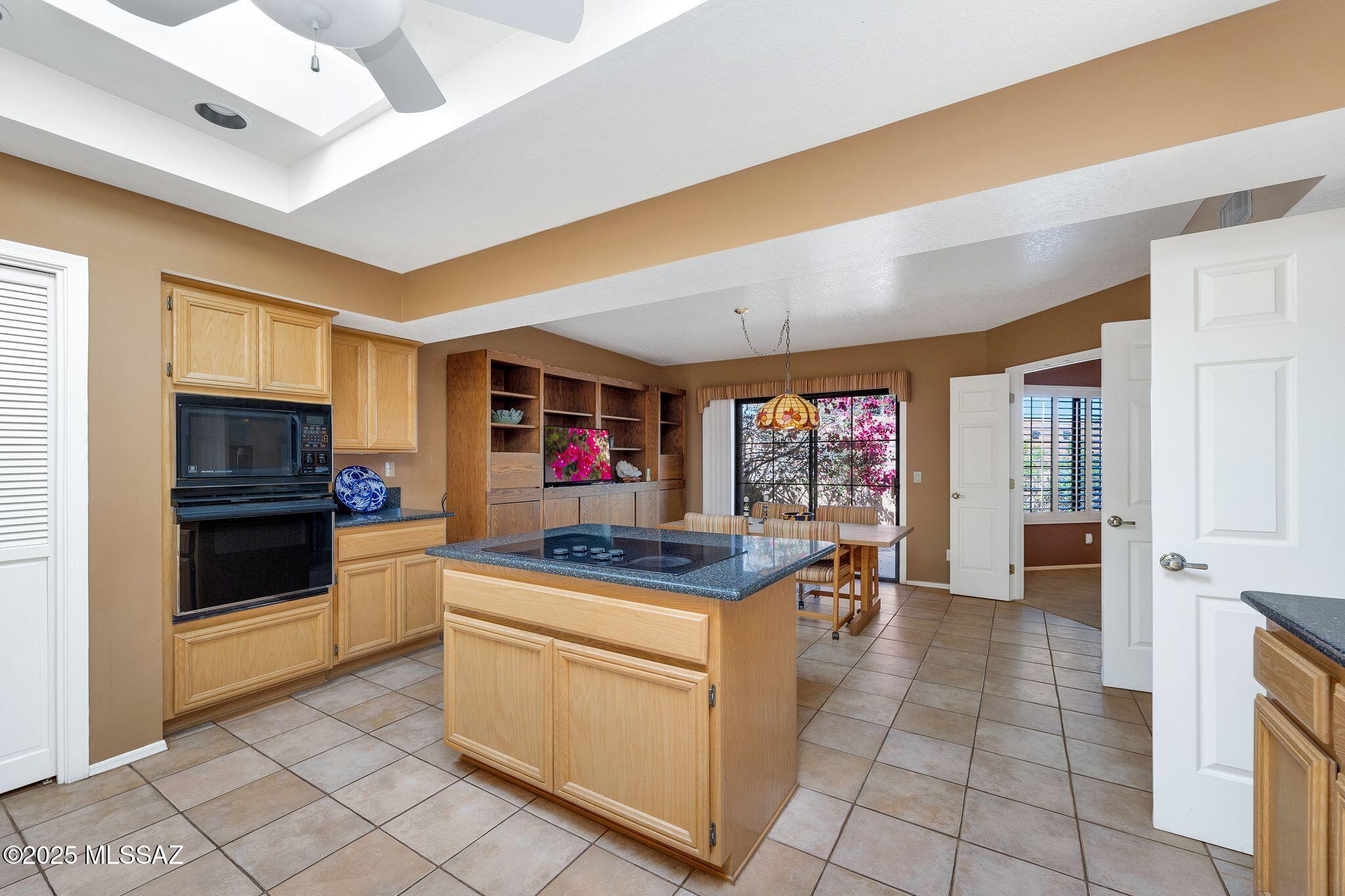 4460 N Trocha Alegre