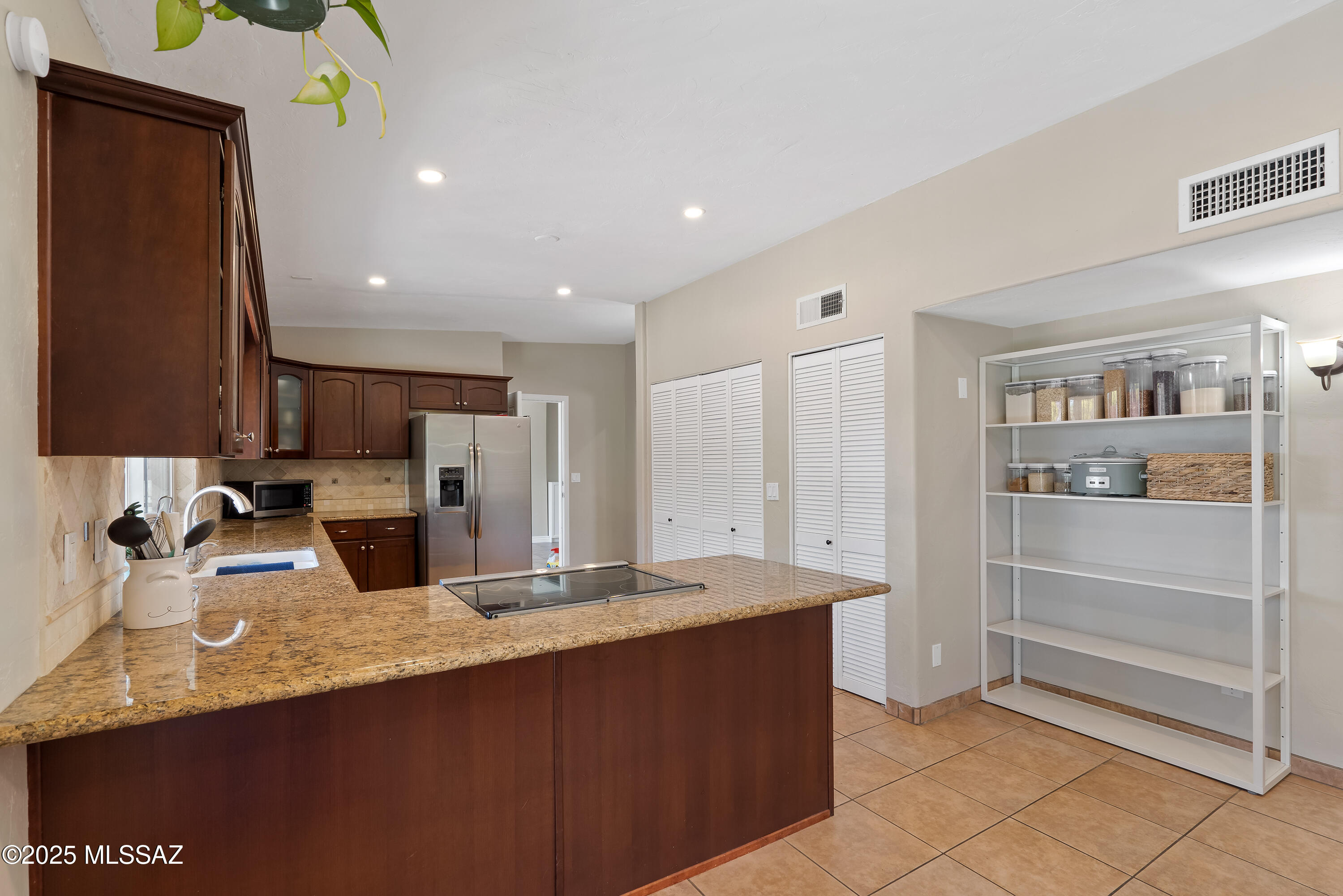 1821 S Carthage Place