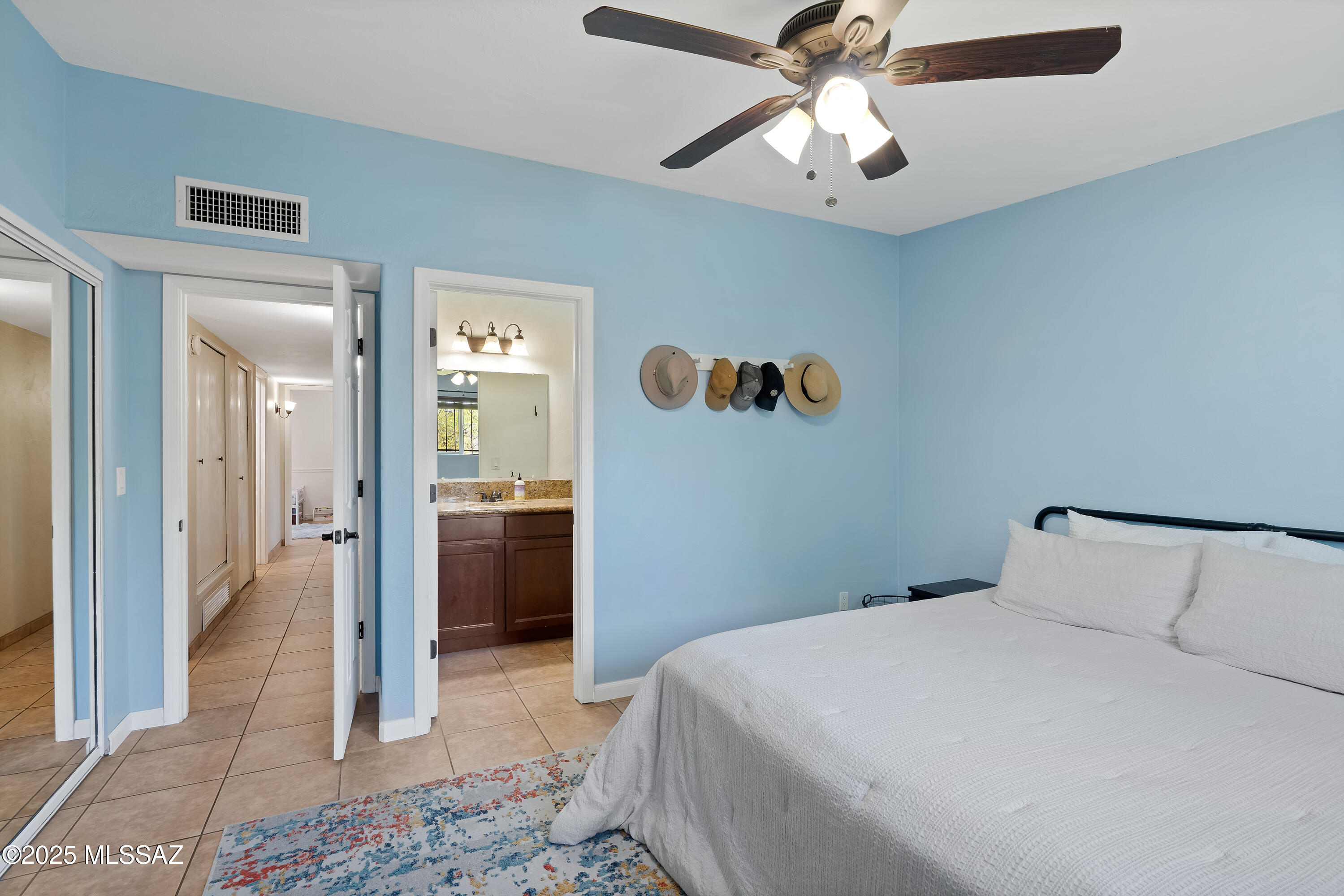 1821 S Carthage Place