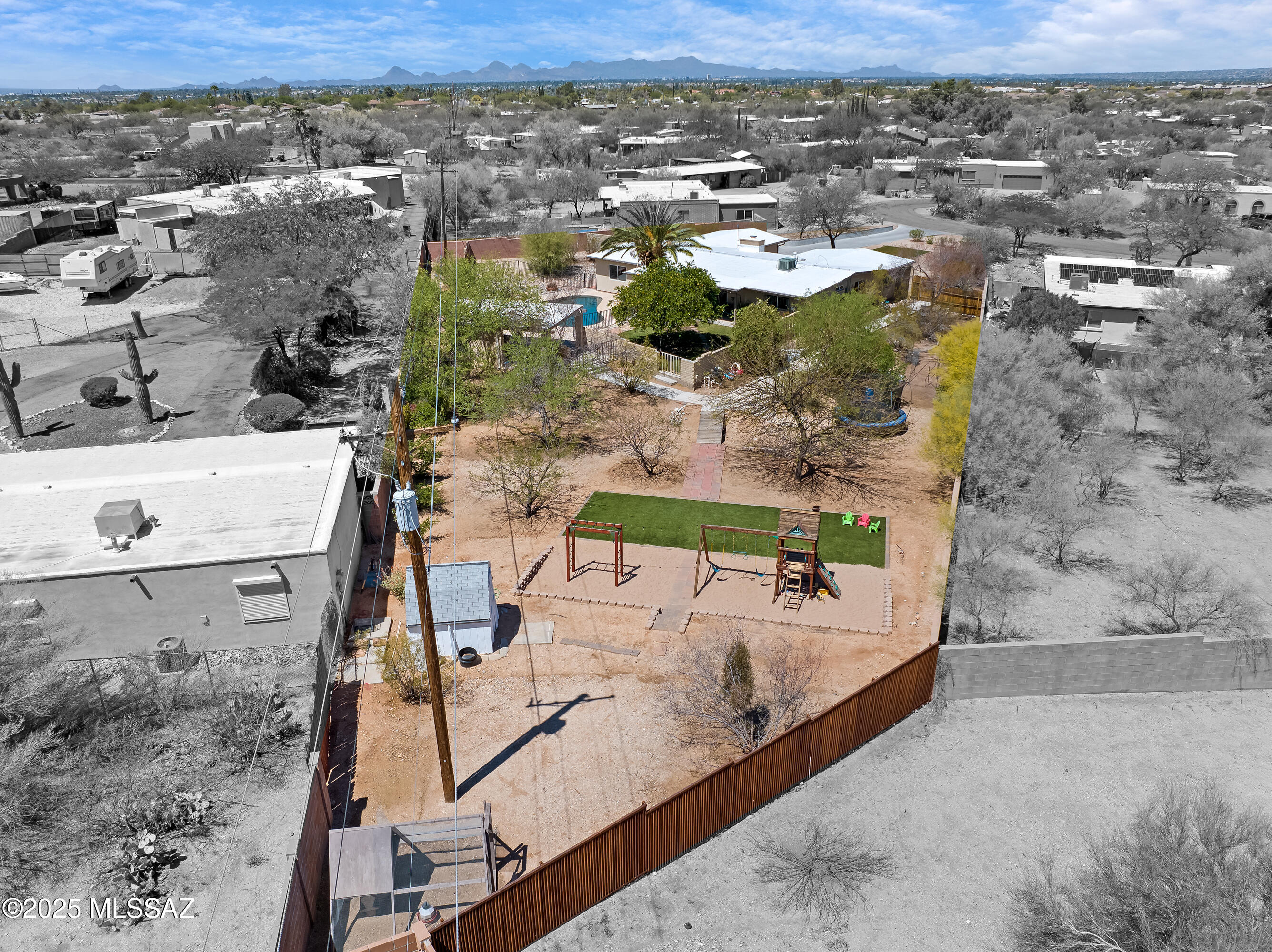 1821 S Carthage Place