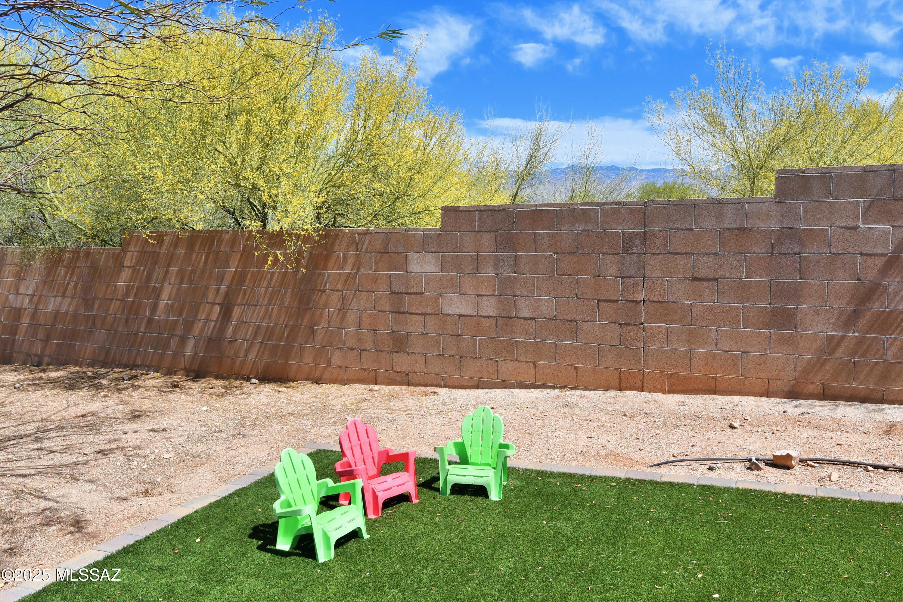 1821 S Carthage Place