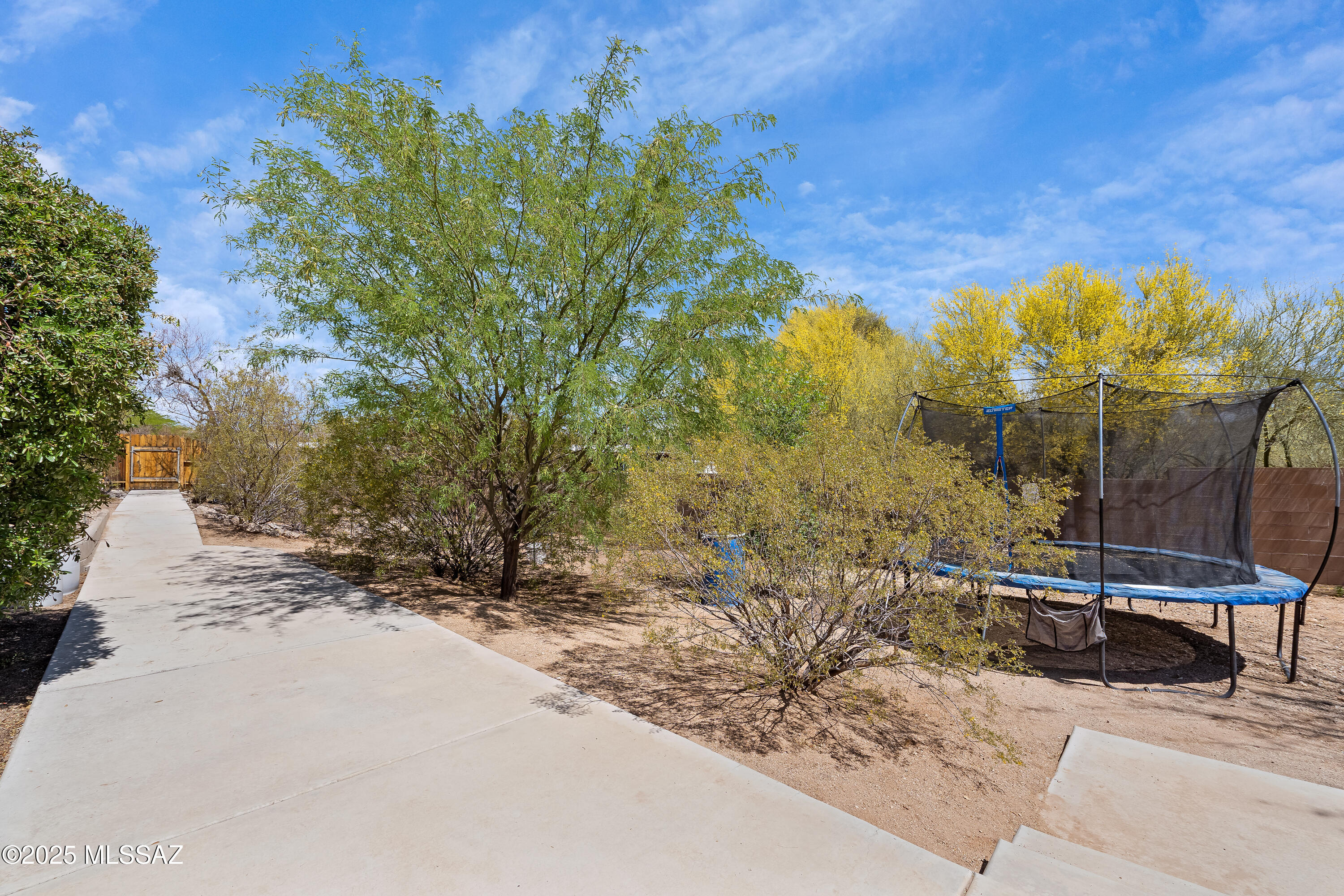 1821 S Carthage Place