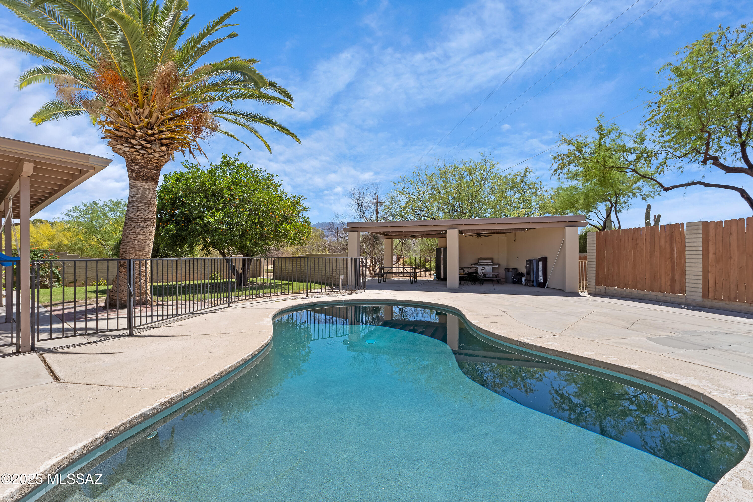 1821 S Carthage Place