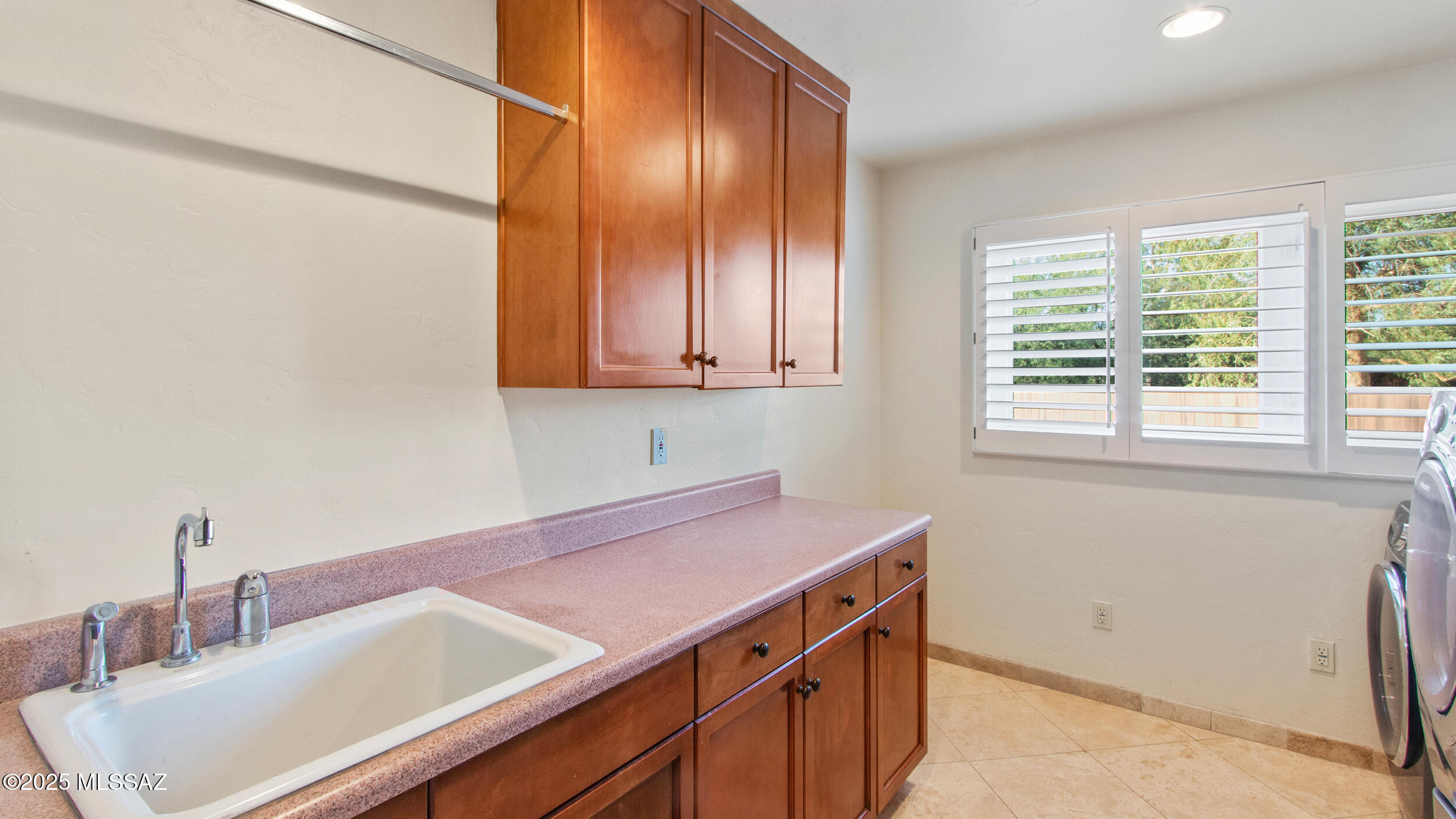 6835 E Calle Luciente