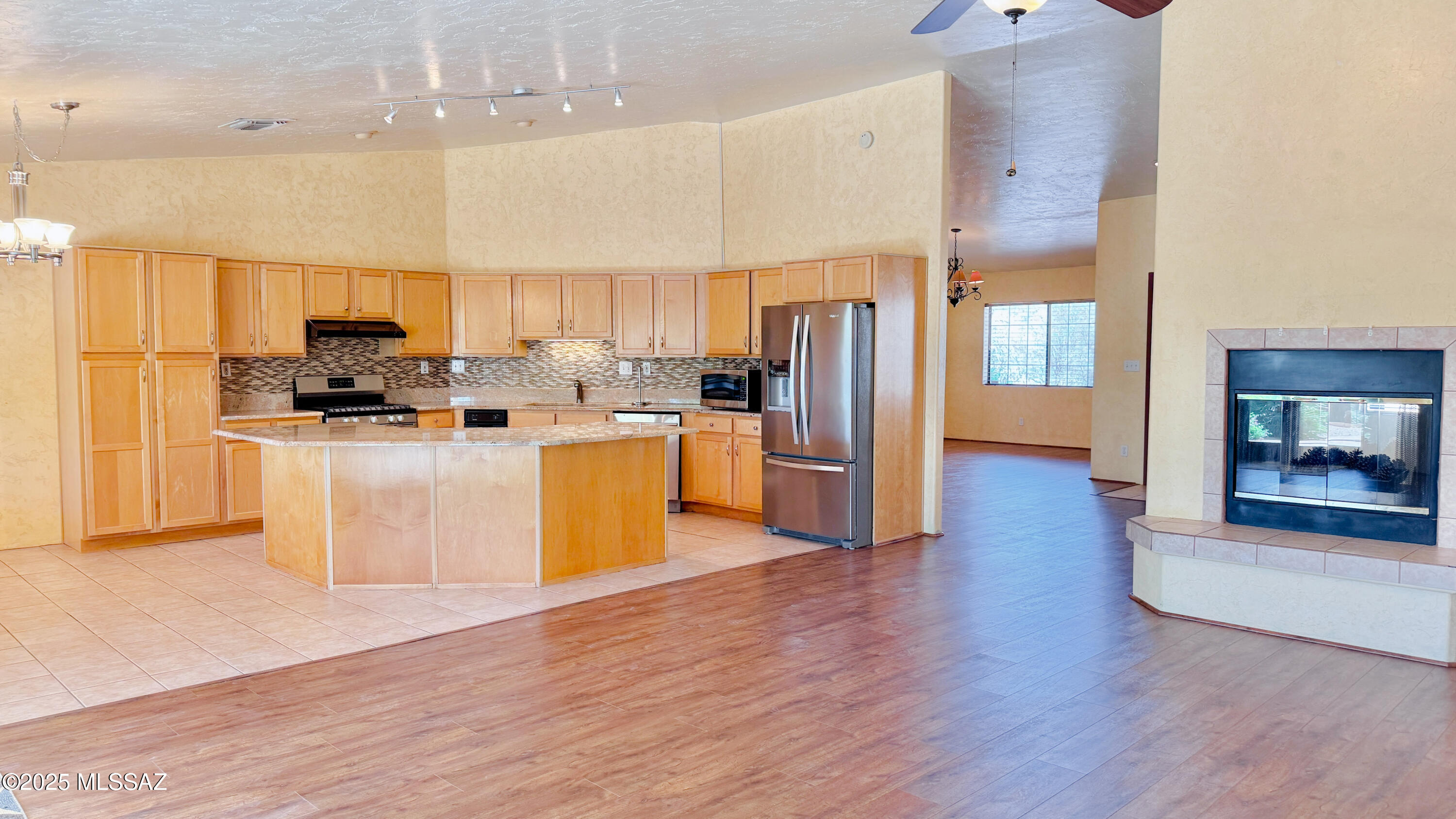 12480 E Los Reales Road