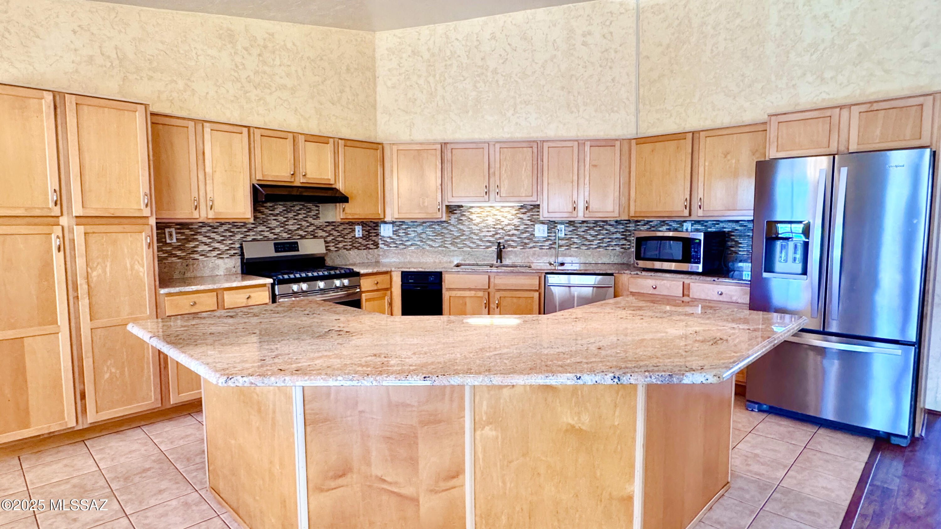 12480 E Los Reales Road