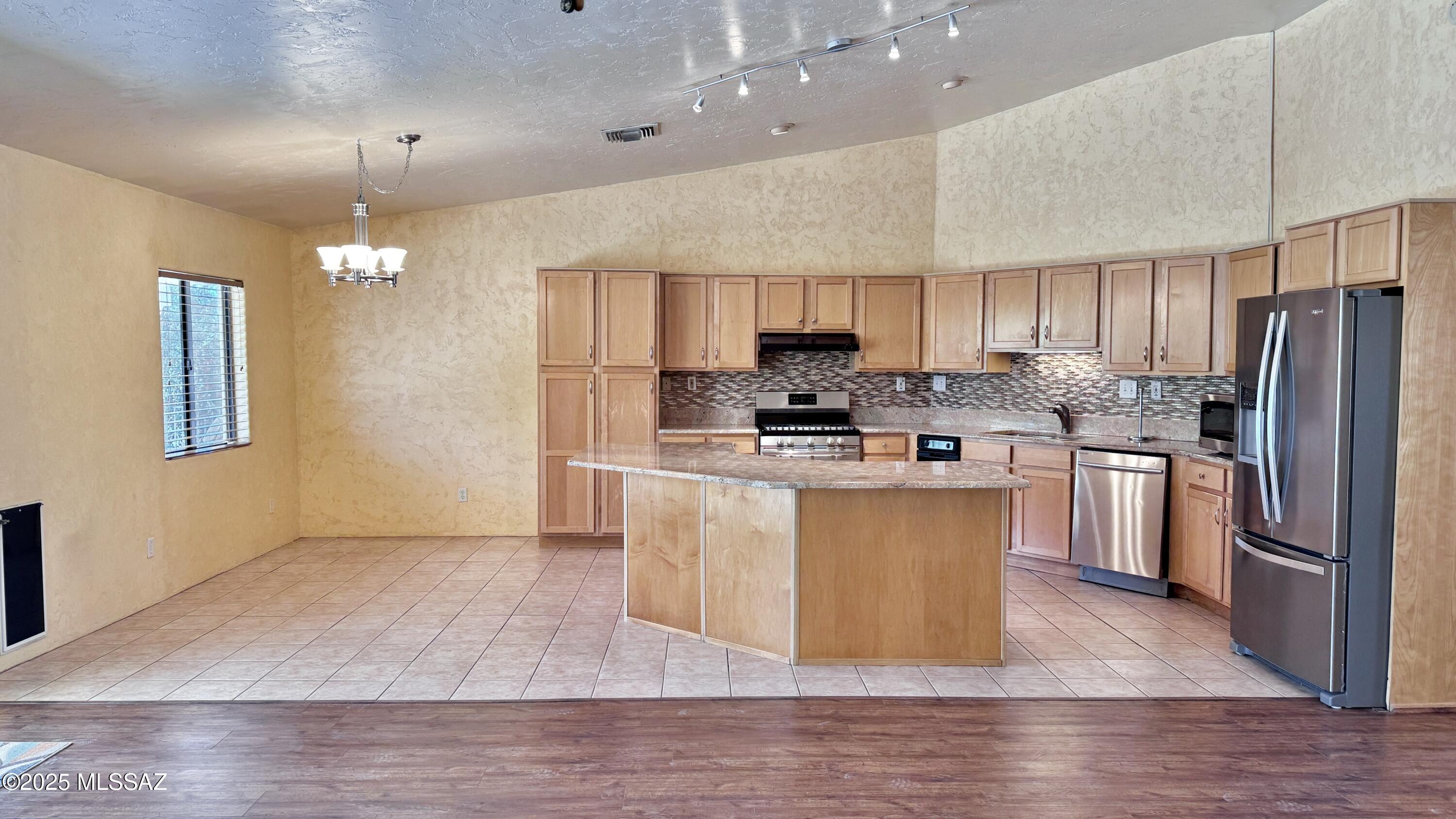 12480 E Los Reales Road