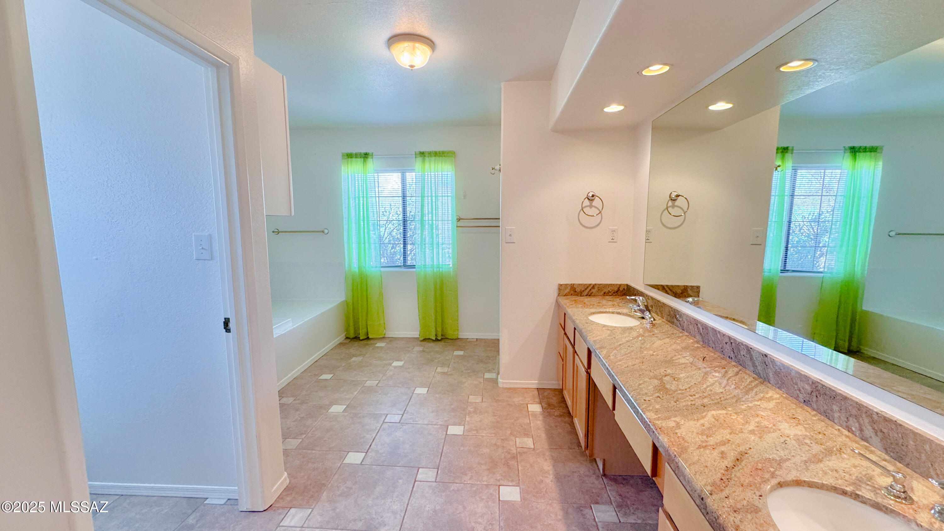 12480 E Los Reales Road