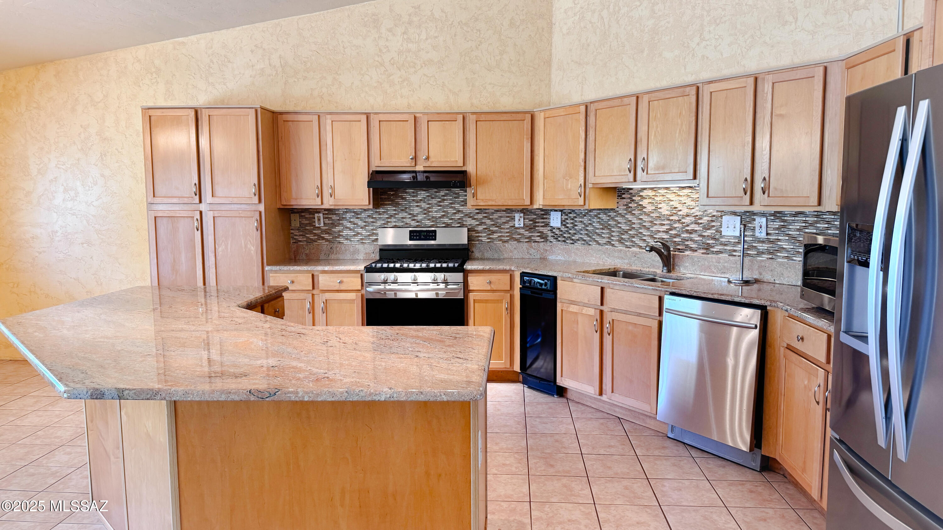 12480 E Los Reales Road